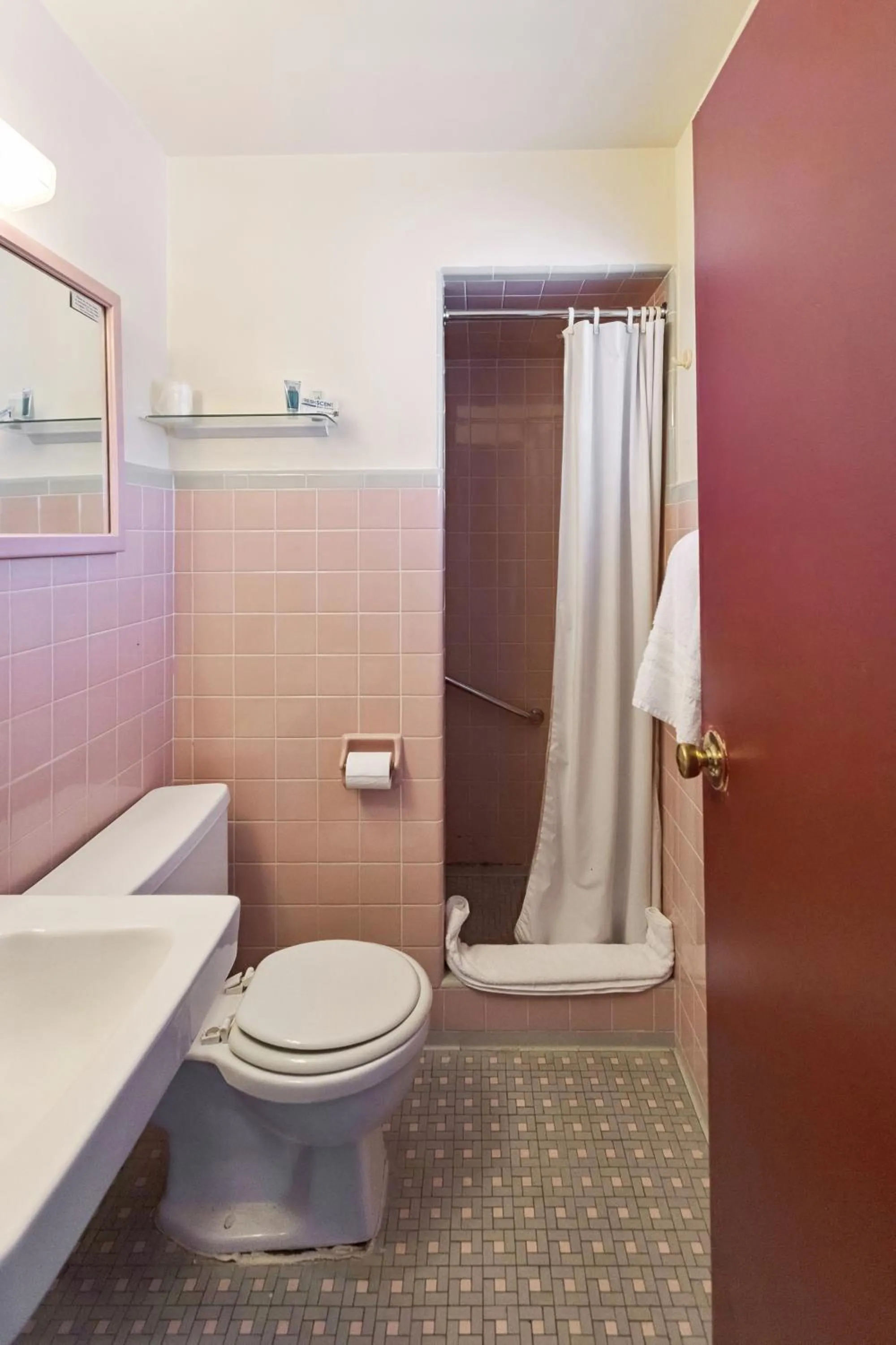 Bathroom in Heidelberg Motel by Capital O Bridgeport Frankenmuth I 75