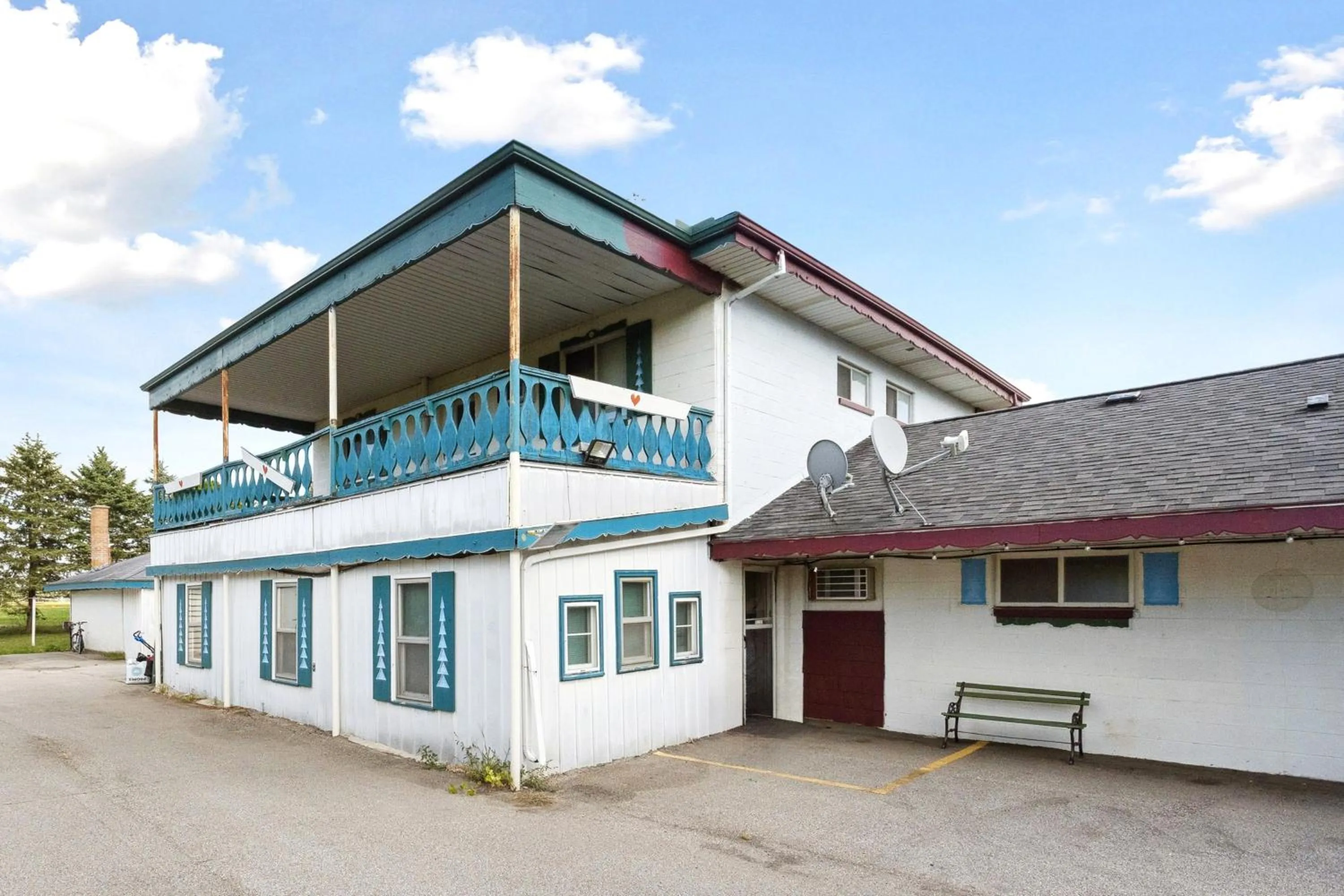 Property building in Heidelberg Motel by Capital O Bridgeport Frankenmuth I 75