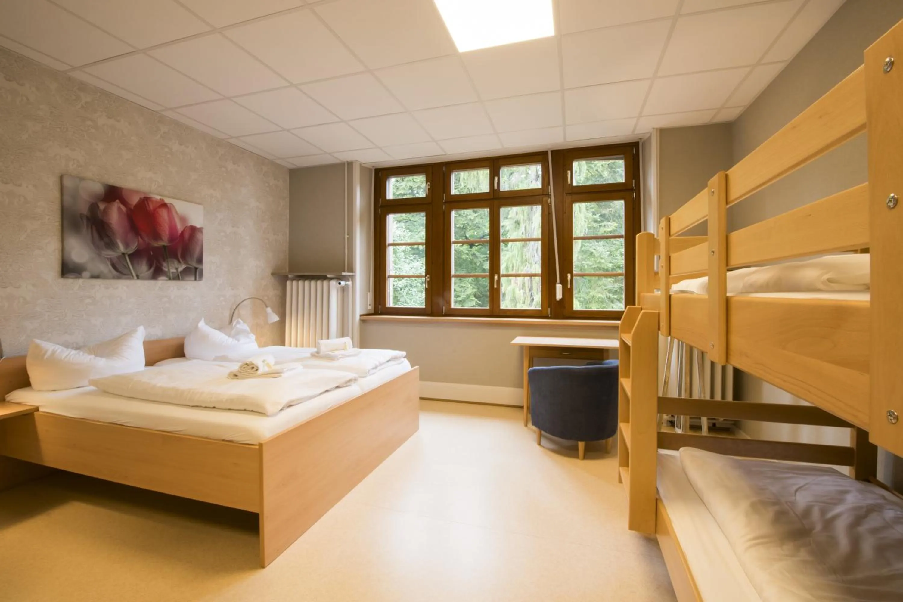 Bedroom, Bed in Hôtellerie du Couvent Oberbronn