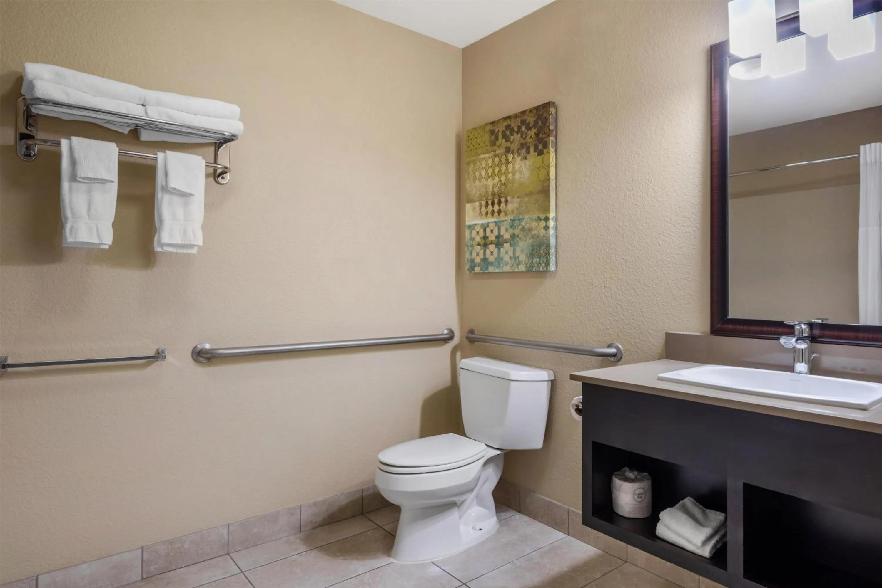 Bathroom in Best Western Long Beach Inn