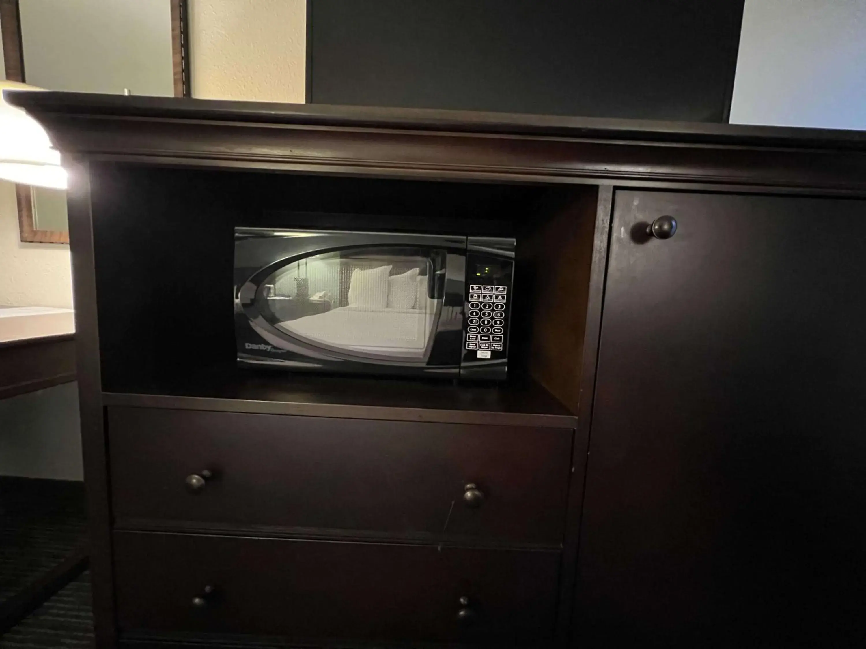 King Room - Non-Smoking in Best Western Williamsburg Historic District King Room - Non-Smoking in Best Western Williamsburg Historic District