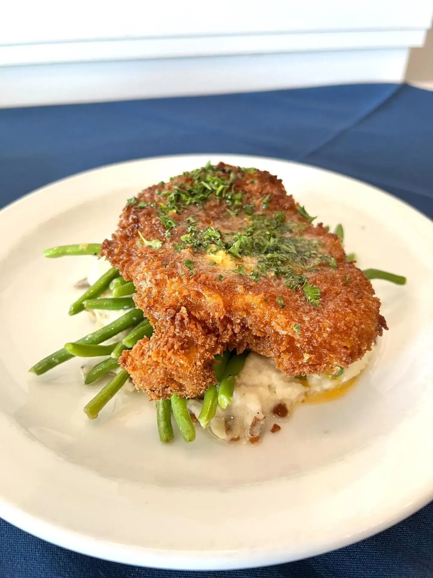 Restaurant/places to eat in Historic Boone Tavern Restaurant/places to eat in Historic Boone Tavern