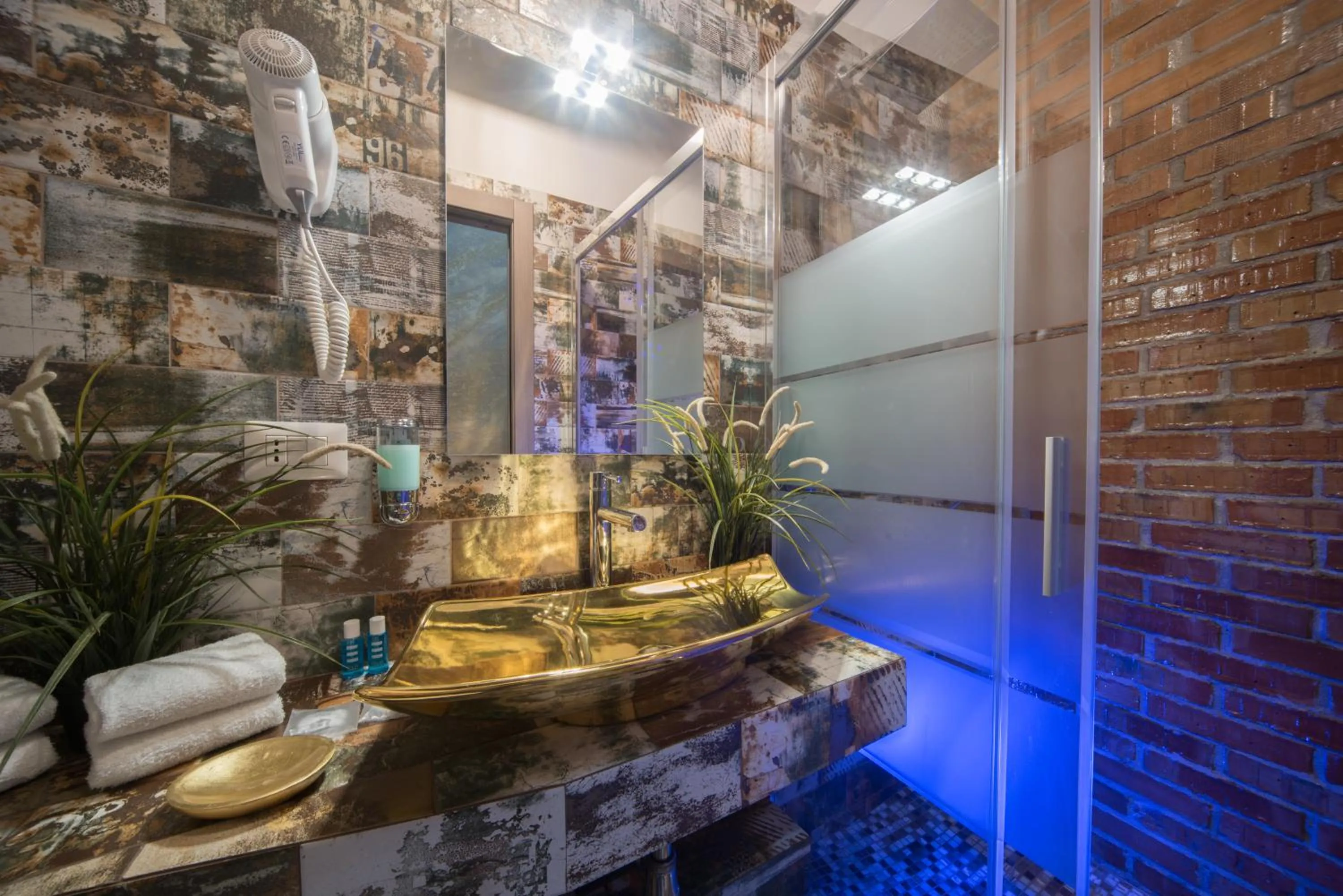 Shower in StarHome Navona