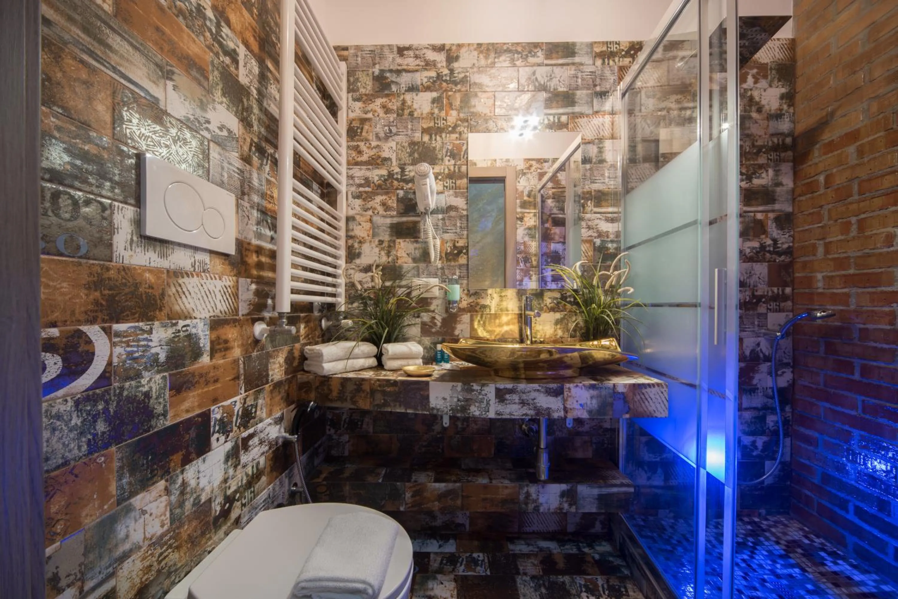 Shower in StarHome Navona