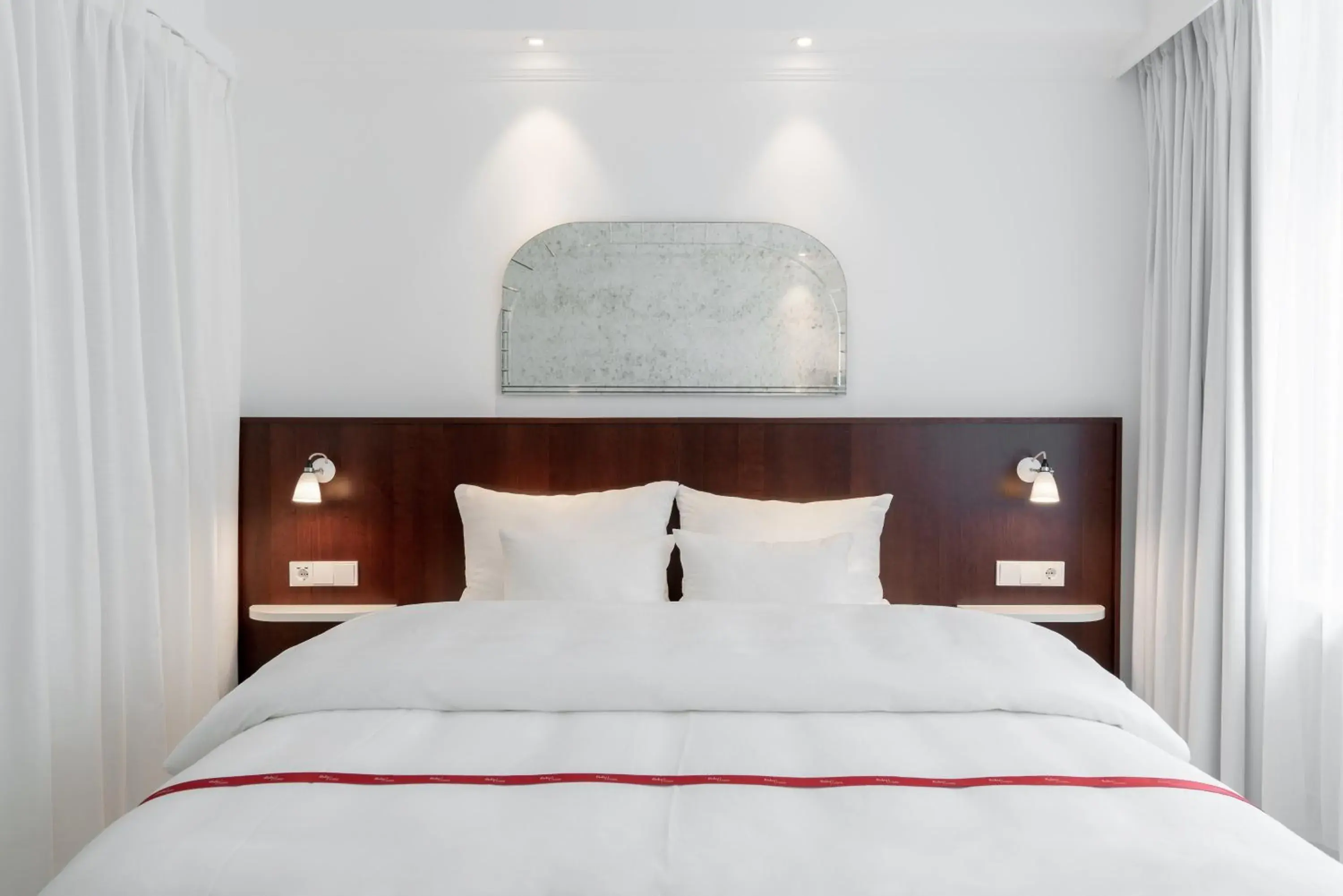 Photo of the whole room, Bed in Ruby Coco Hotel Dusseldorf Photo of the whole room, Bed in Ruby Coco Hotel Dusseldorf