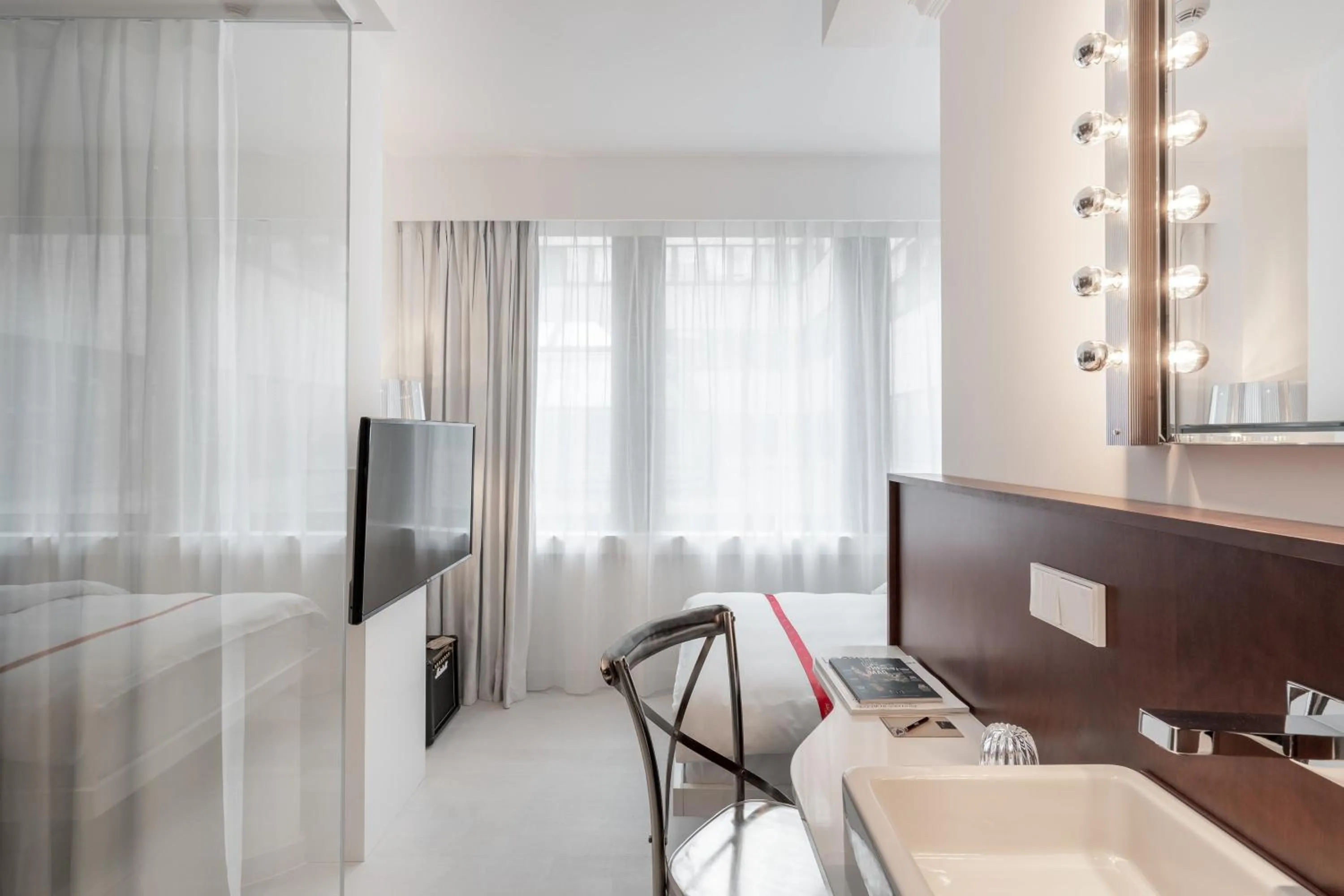 Photo of the whole room, Bed in Ruby Coco Hotel Dusseldorf