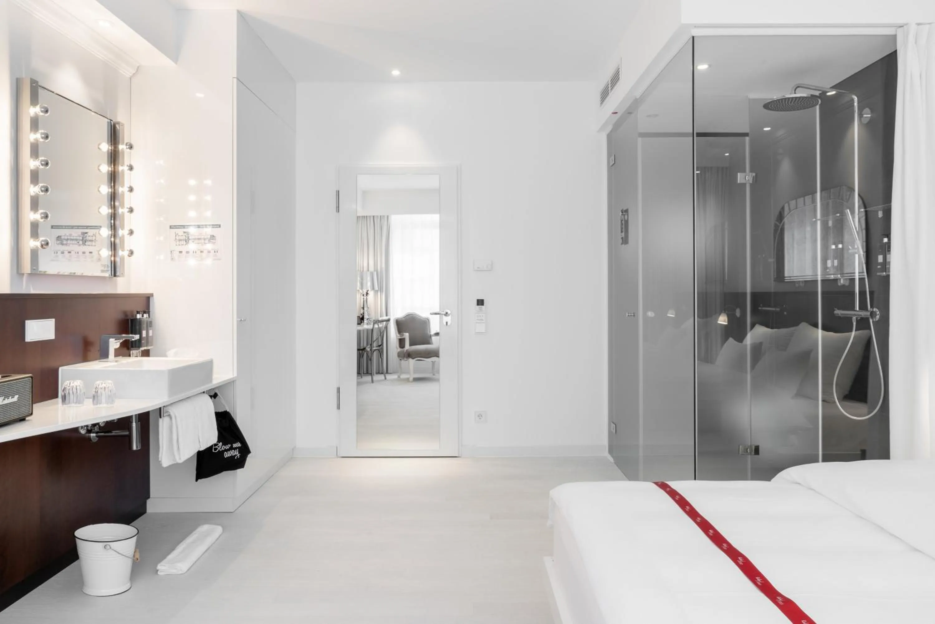 Photo of the whole room, Bed in Ruby Coco Hotel Dusseldorf