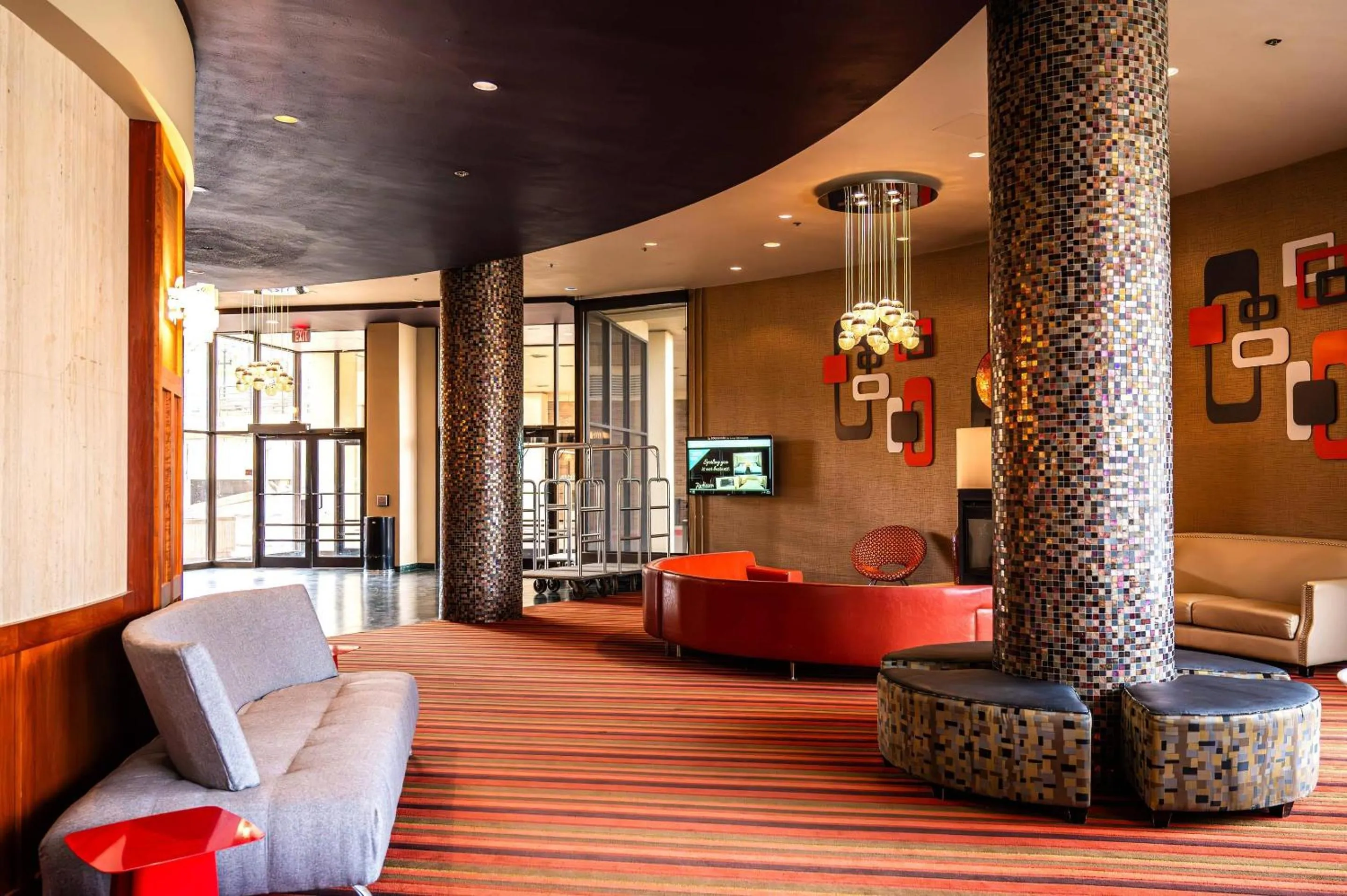 Lobby or reception in Radisson Hotel Duluth-Harborview