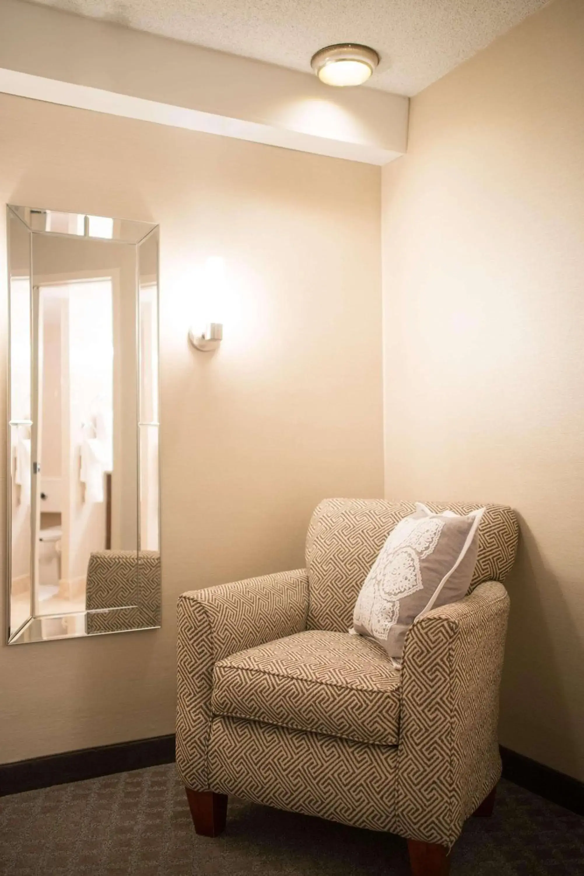 Bedroom in Radisson Hotel Duluth-Harborview Bedroom in Radisson Hotel Duluth-Harborview