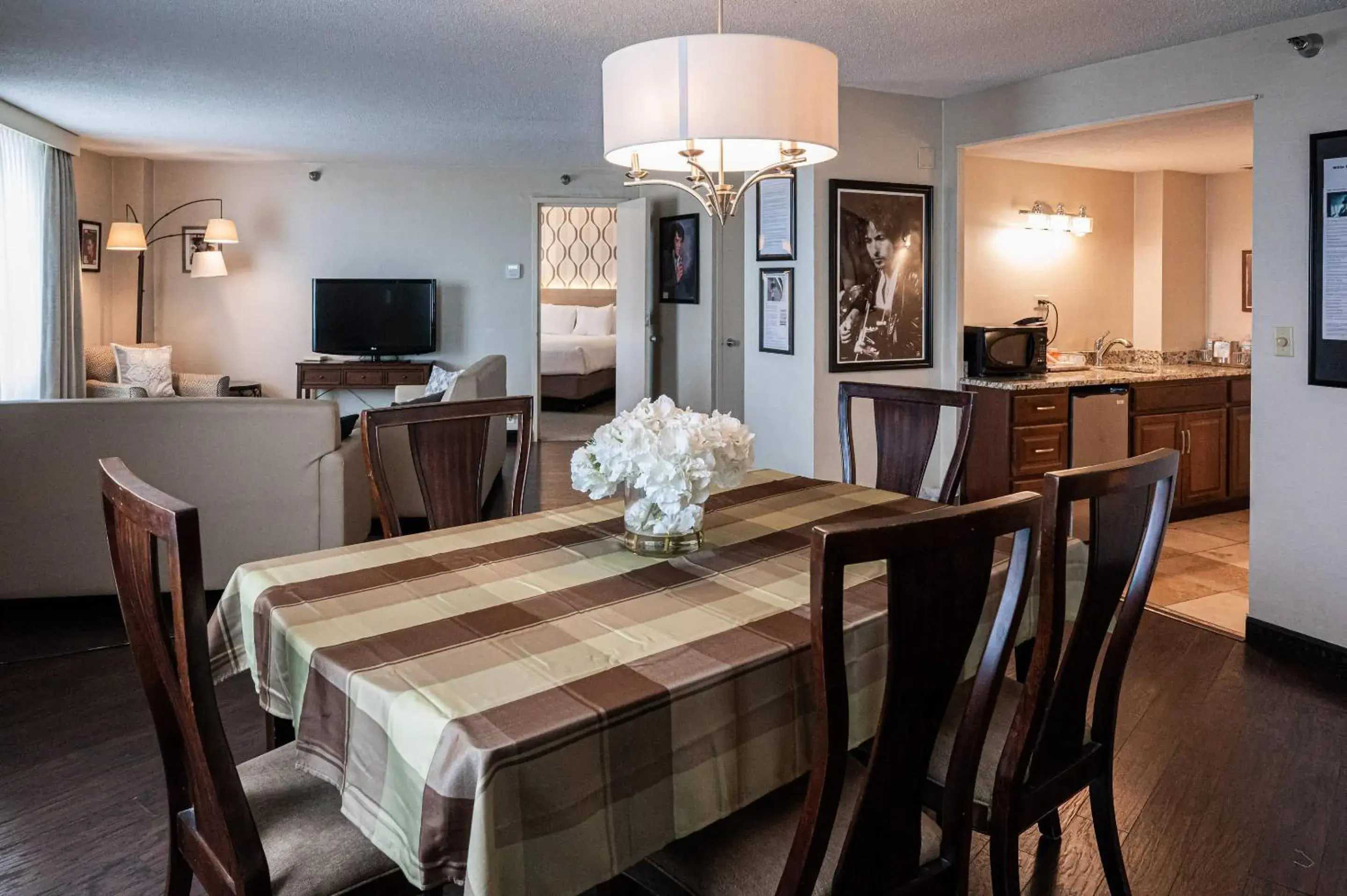 Bedroom in Radisson Hotel Duluth-Harborview Bedroom in Radisson Hotel Duluth-Harborview