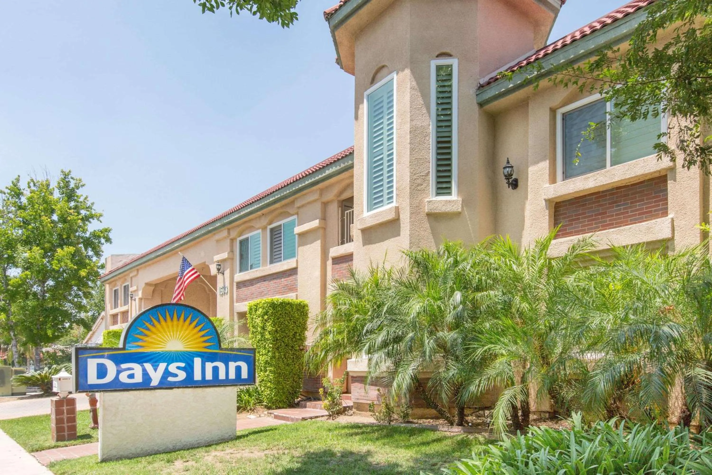 Property building in Days Inn by Wyndham Near City Of Hope