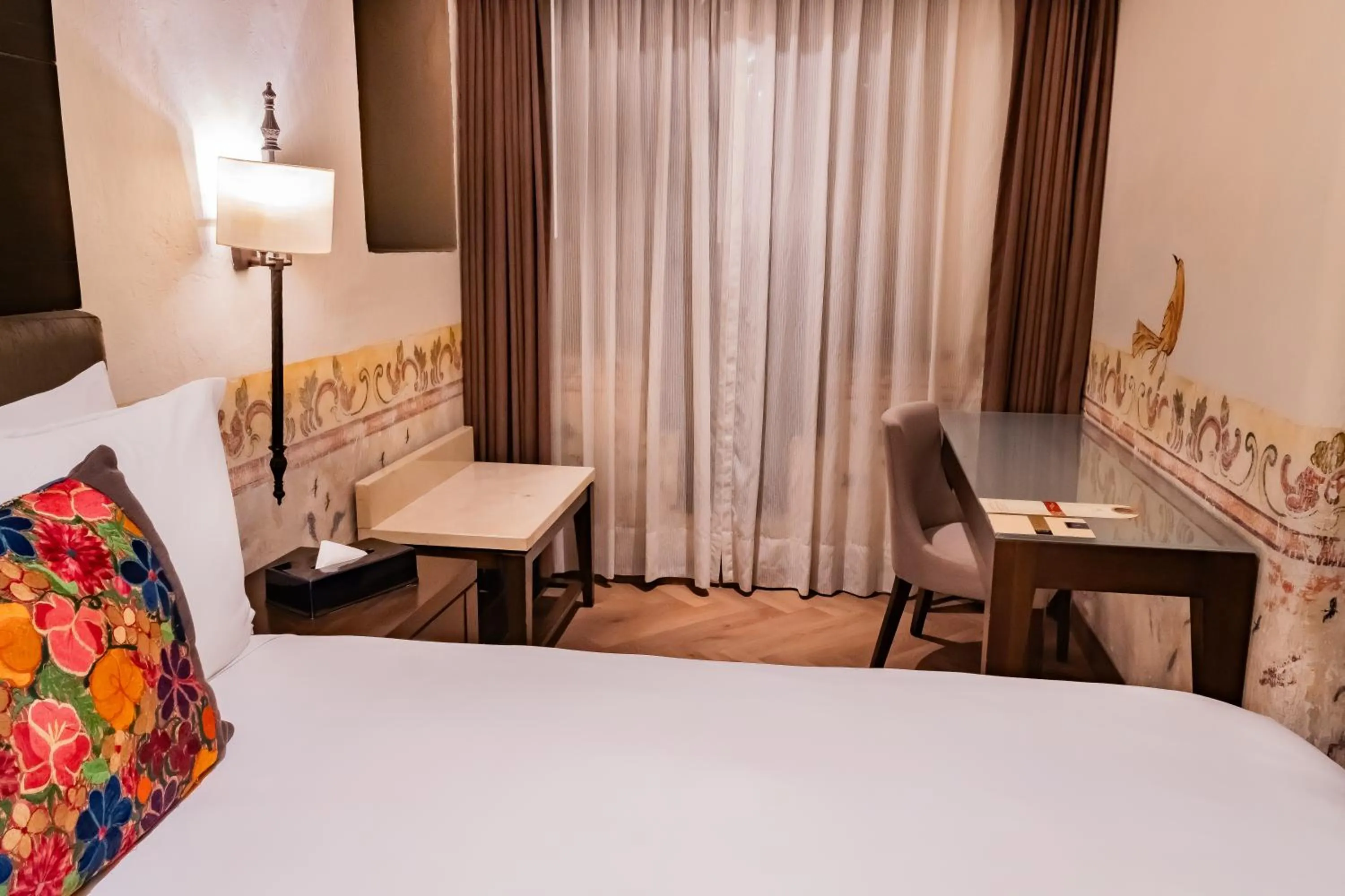 Bedroom, Bed in Quinta Real Puebla