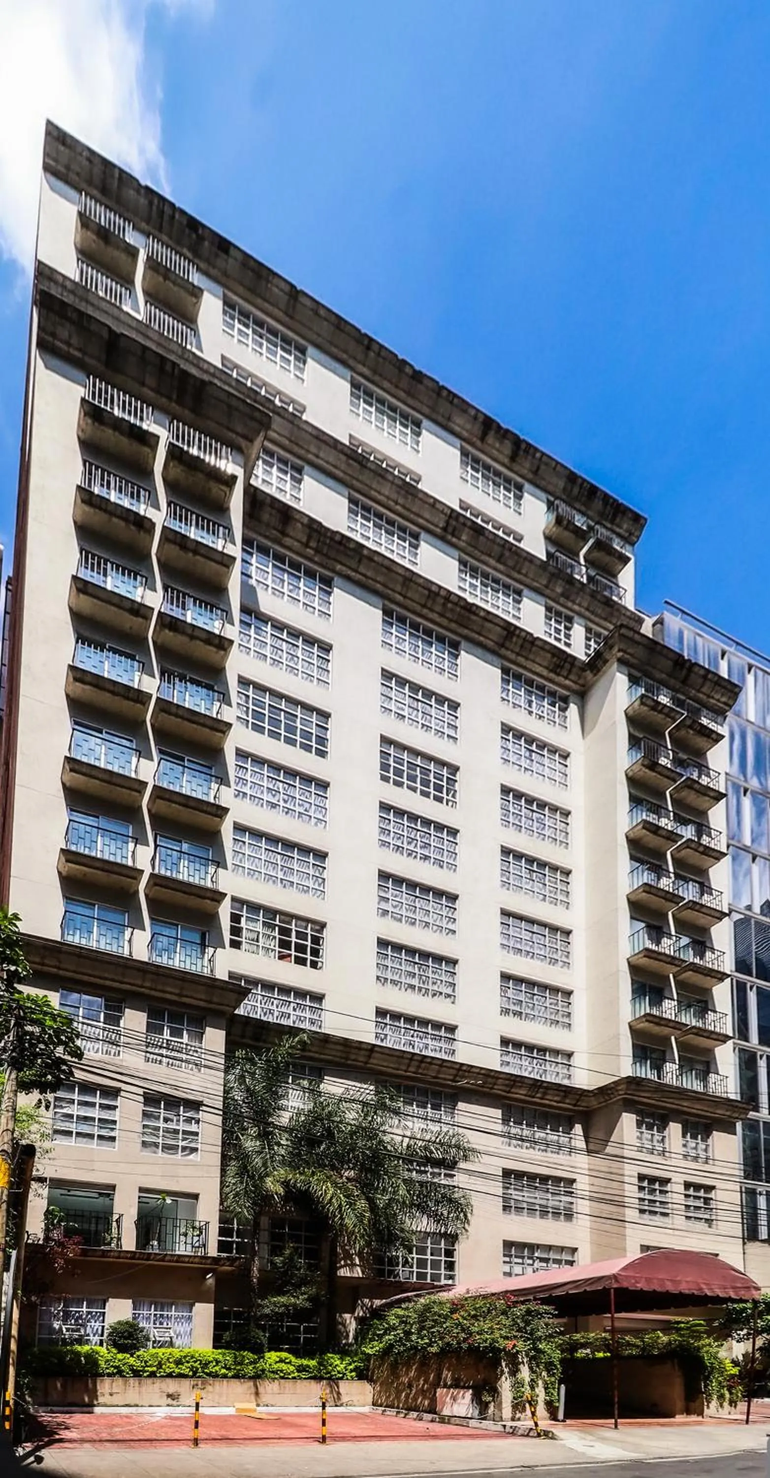 Facade/entrance in St Isidro Suites Corporate Housing SPA & Wellness Center