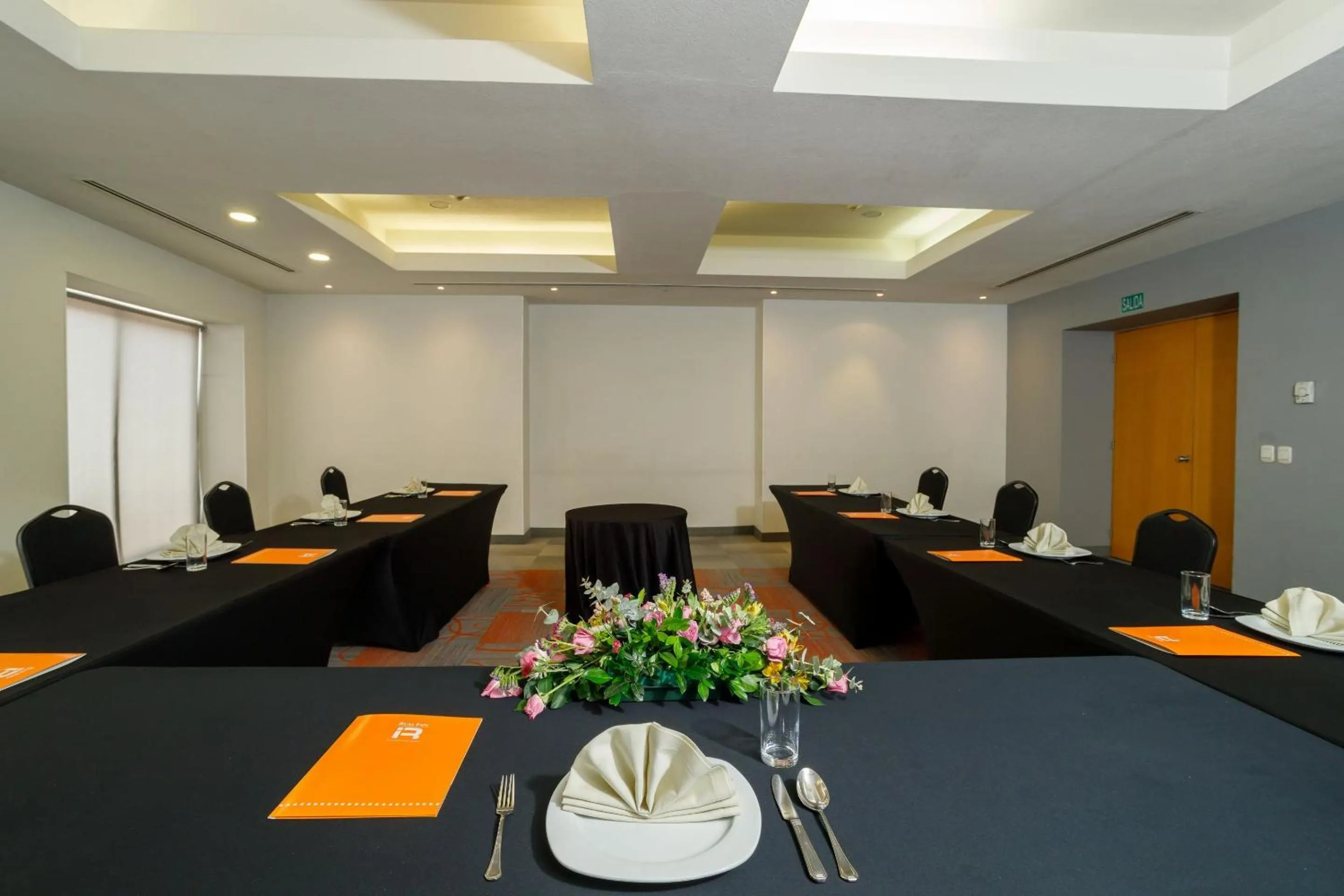 Business facilities in Real Inn Ciudad Juarez by the USA Consulate