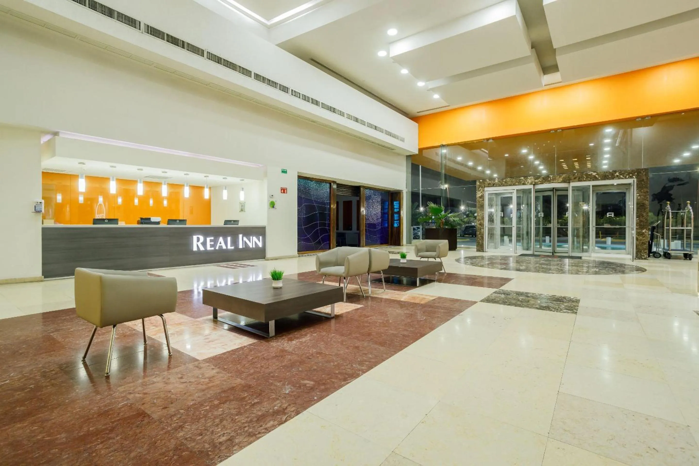 Lobby or reception in Real Inn Ciudad Juarez by the USA Consulate