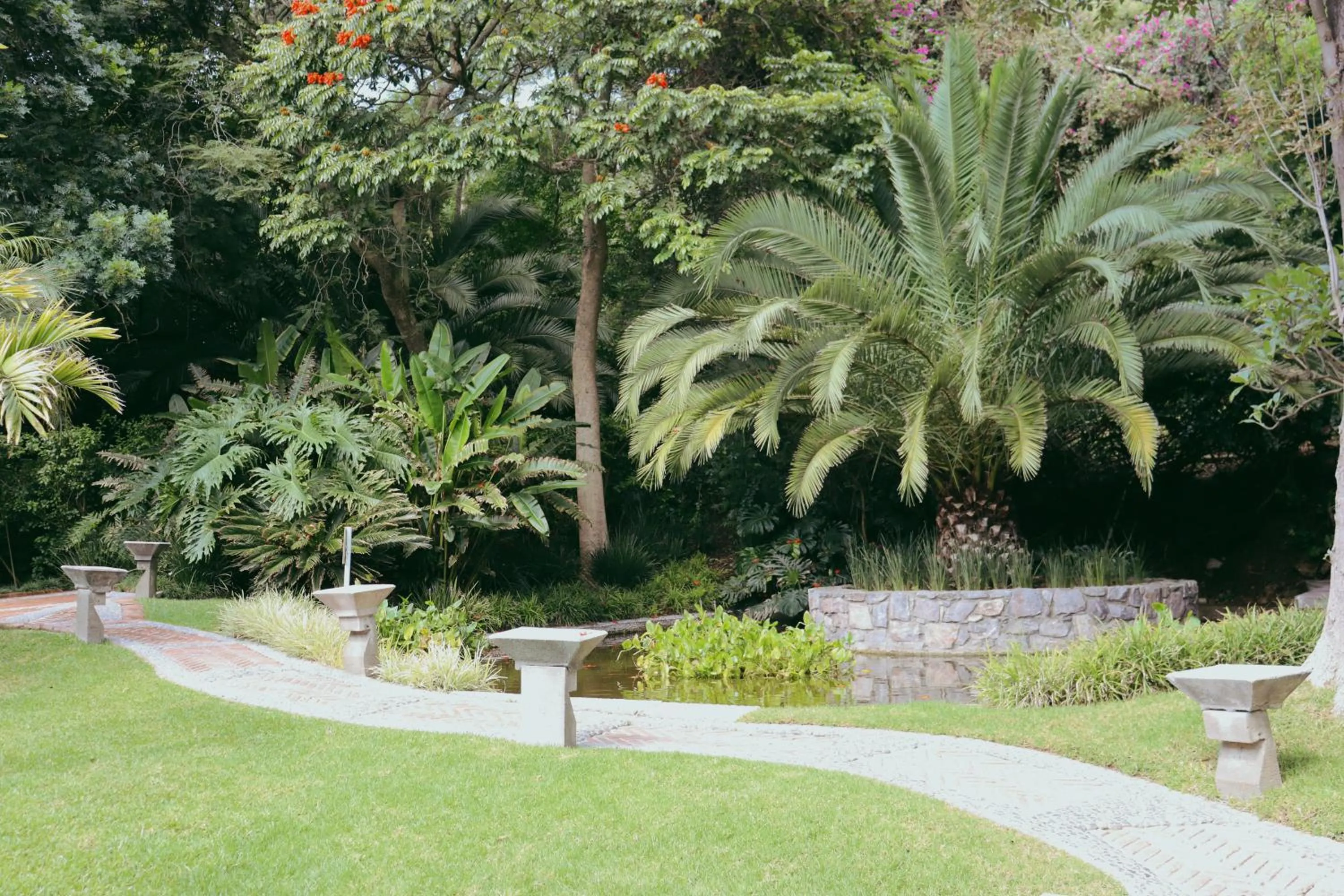 Hotel Rancho San Diego Grand Spa Resort