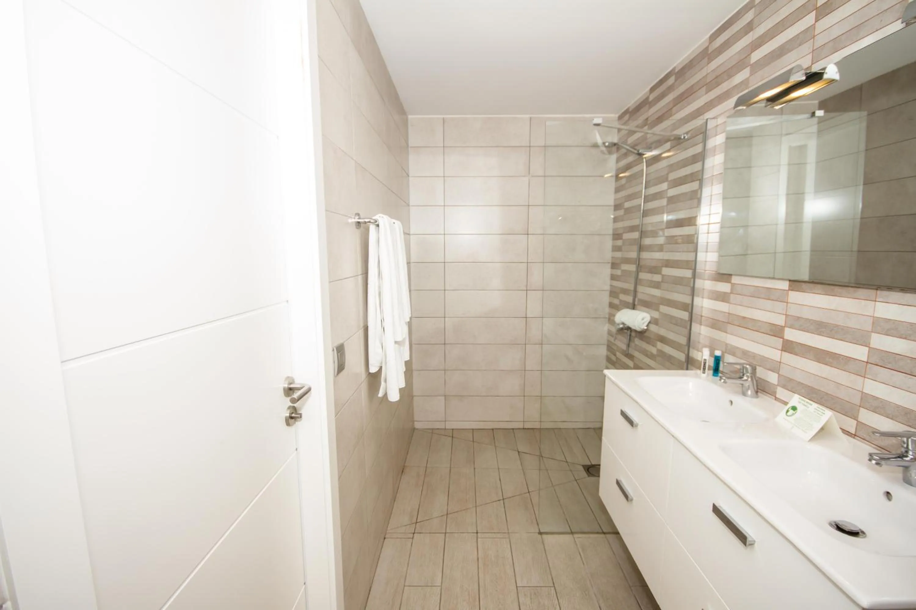 Bathroom in IG Nachosol Atlantic & Yaizasol by Servatur - Adults Only