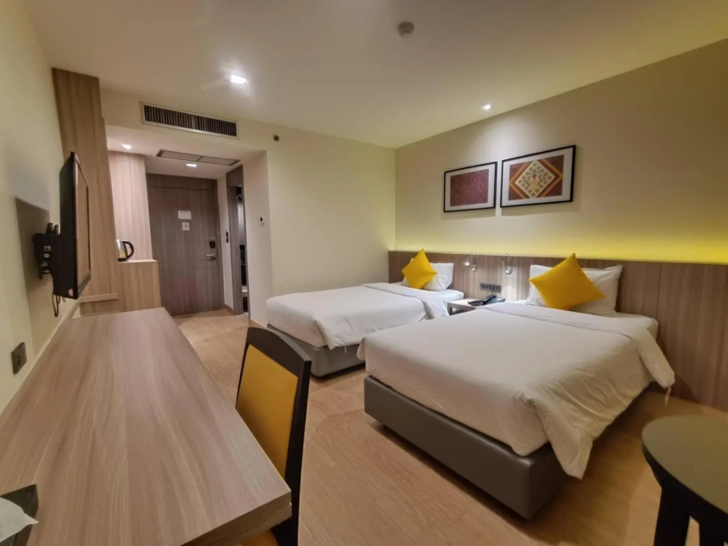Superior Twin Room in Le cassia Hotel