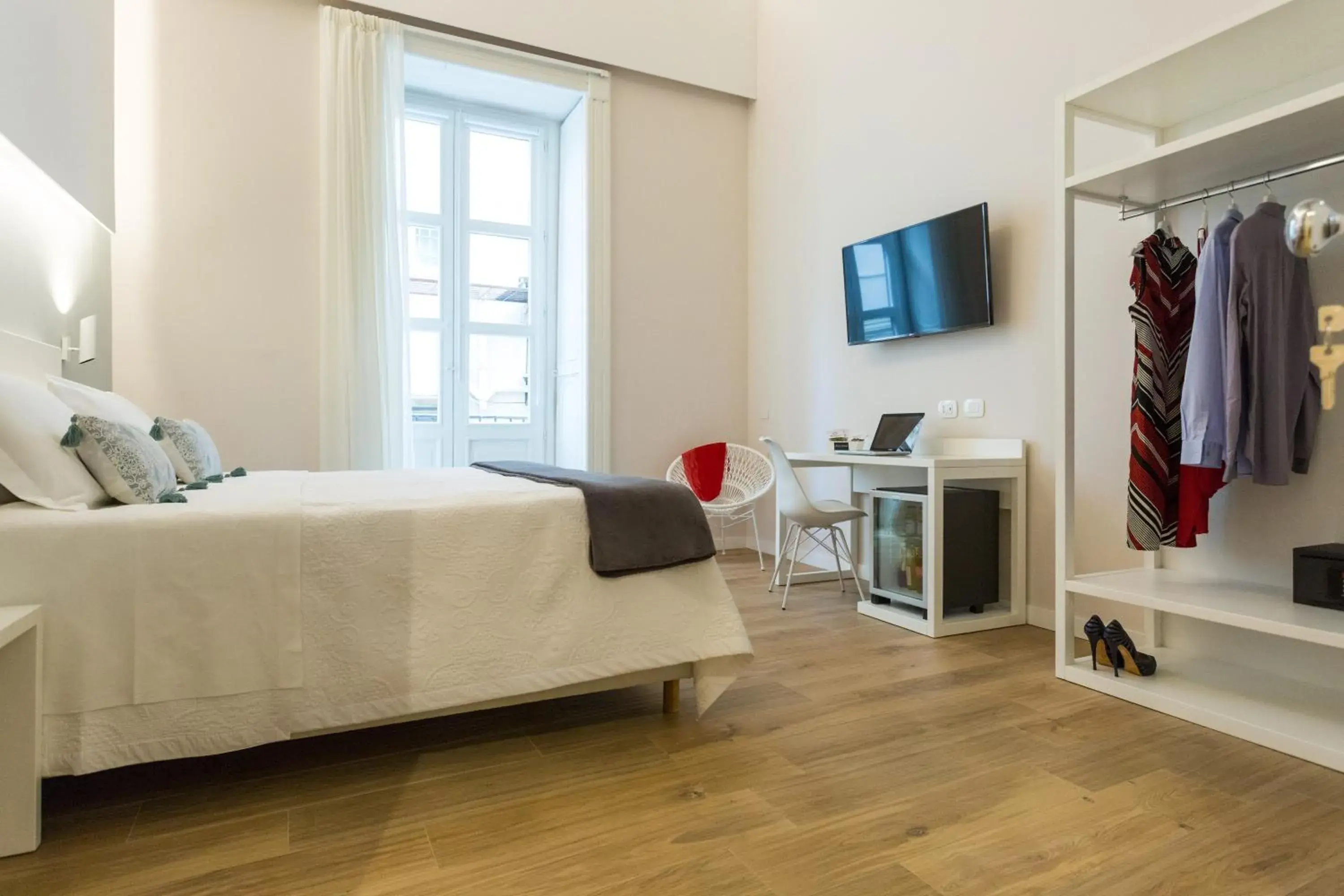 Balcony/Terrace, Bed in Bellaroto Suite & Spa - Charming Boutique Rooms Balcony/Terrace, Bed in Bellaroto Suite & Spa - Charming Boutique Rooms