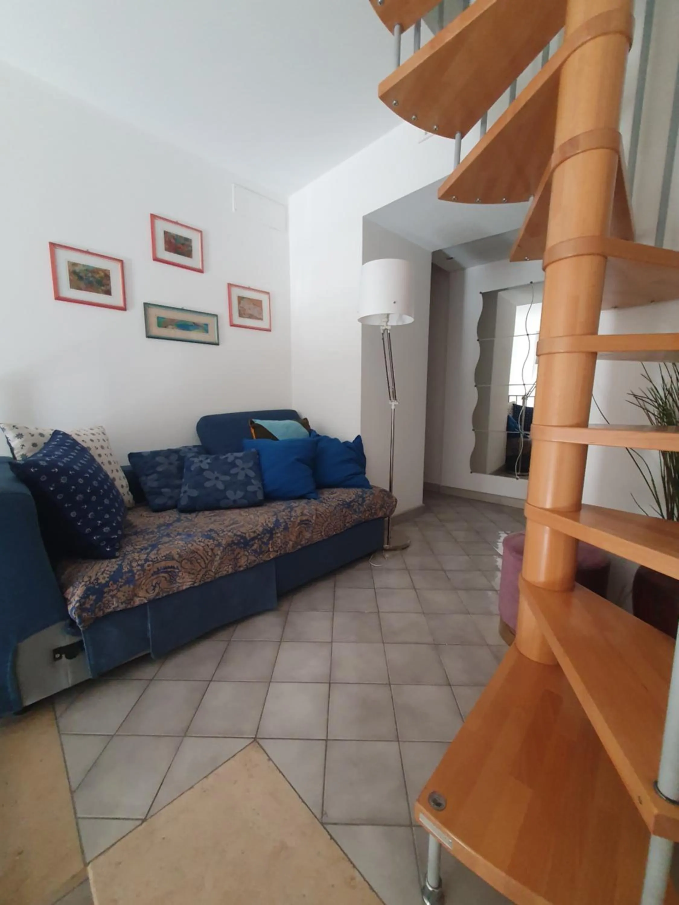 Seating area in Domus Liberty