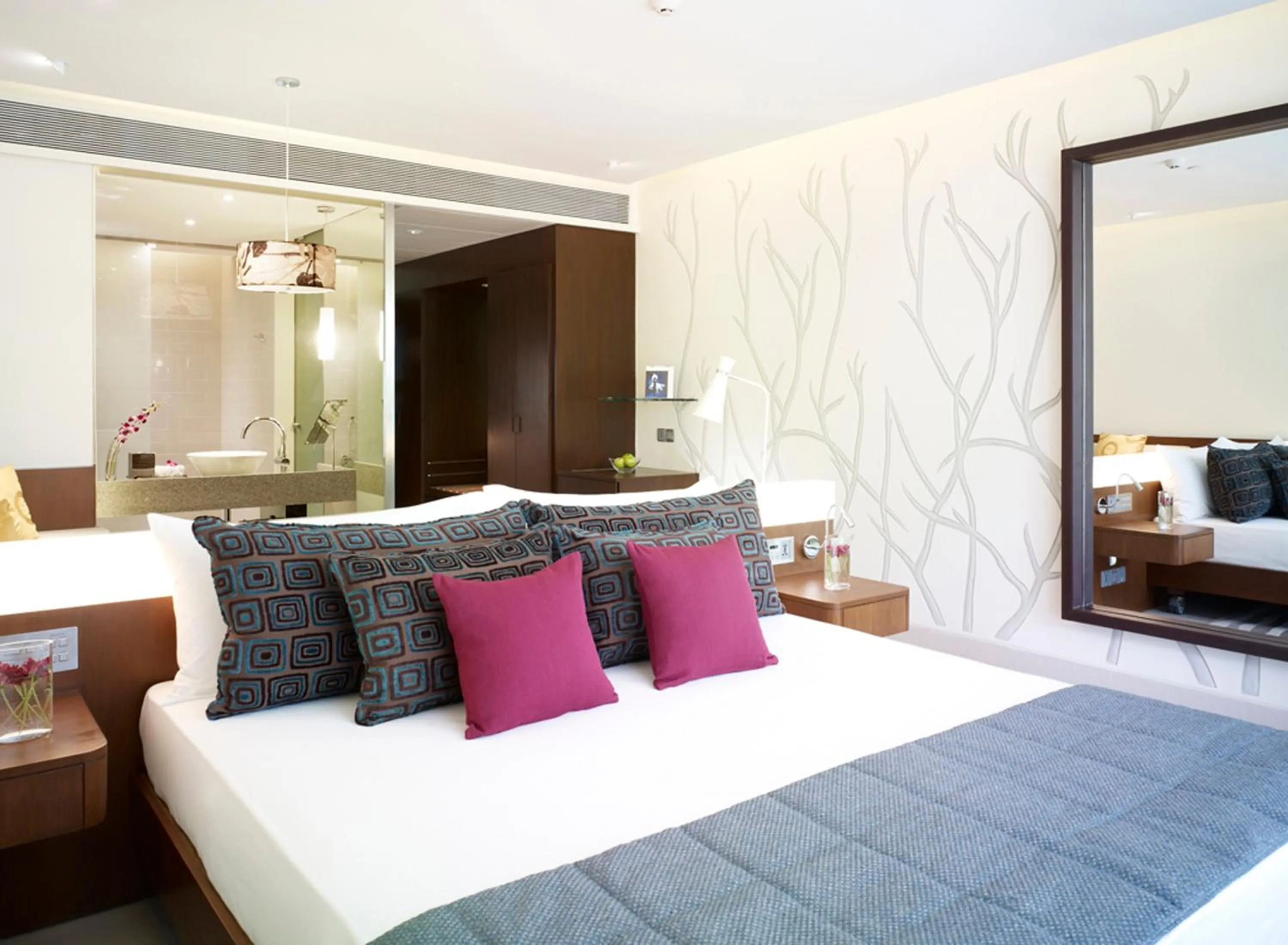 Bed in Taj Yeshwantpur Bengaluru