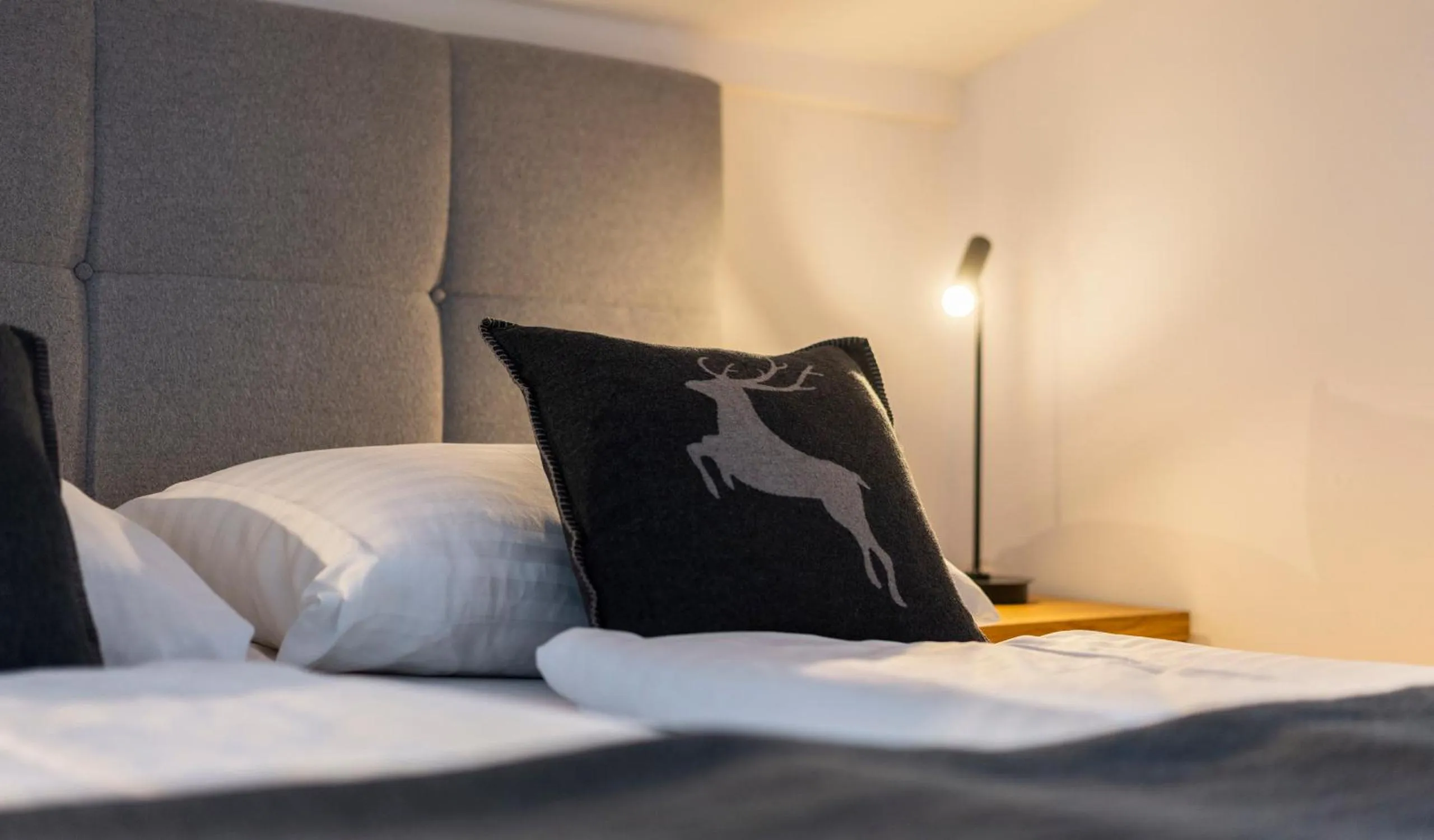 Bed in Hotel Residenz Hochalm - SKI IN -SKI OUT