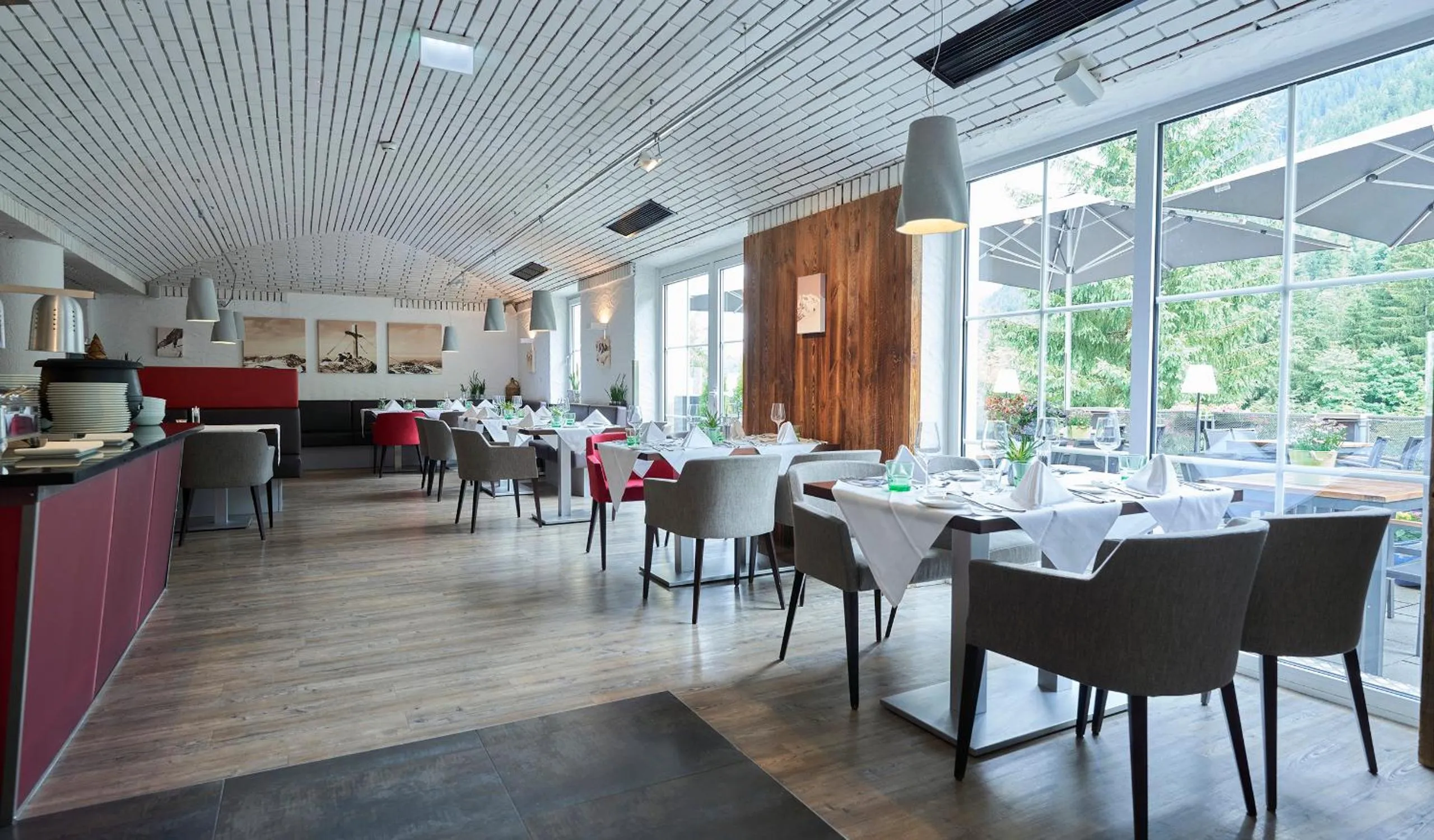 Game Room in Hotel Residenz Hochalm - SKI IN -SKI OUT