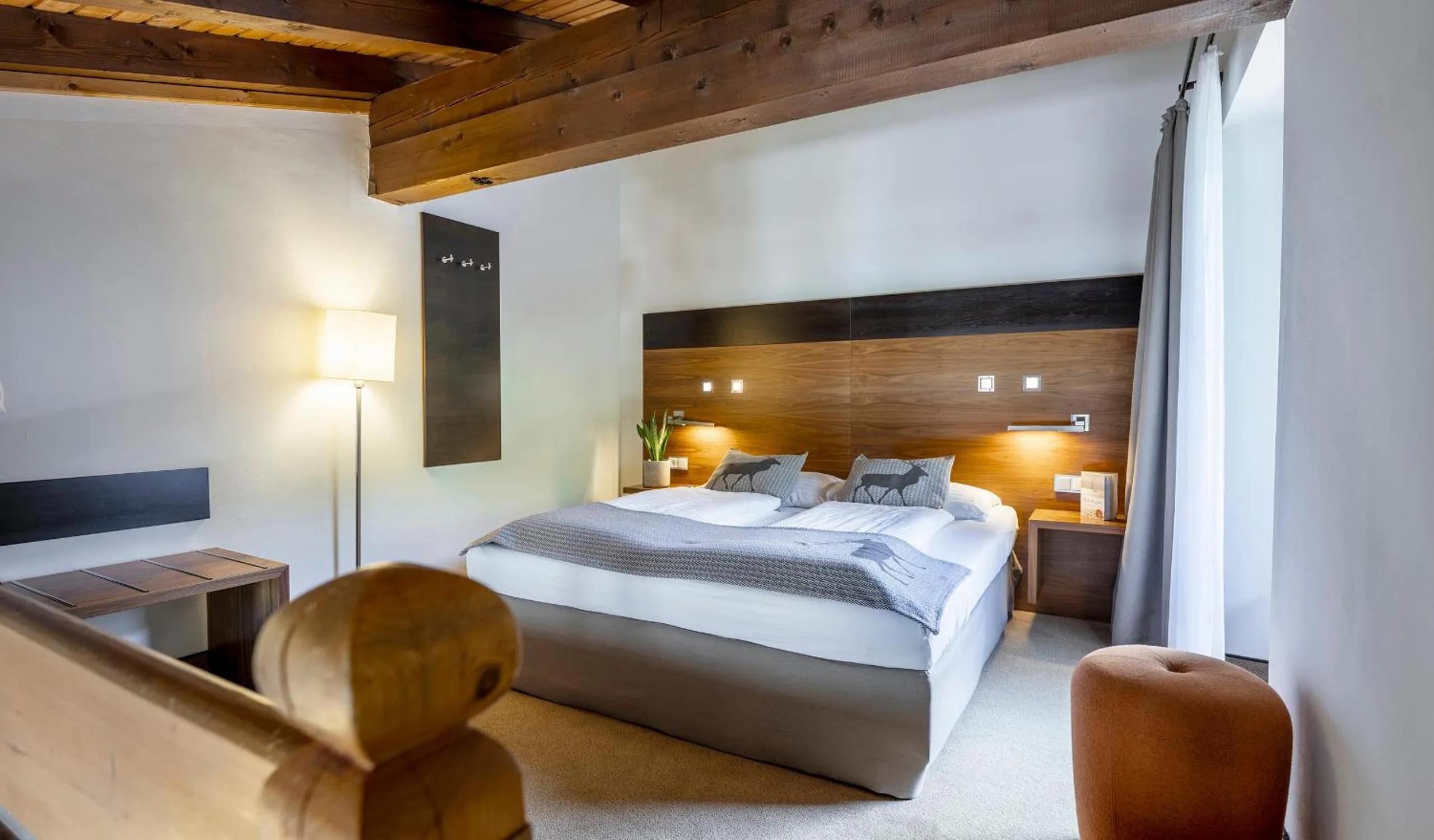 Bed in Hotel Residenz Hochalm - SKI IN -SKI OUT