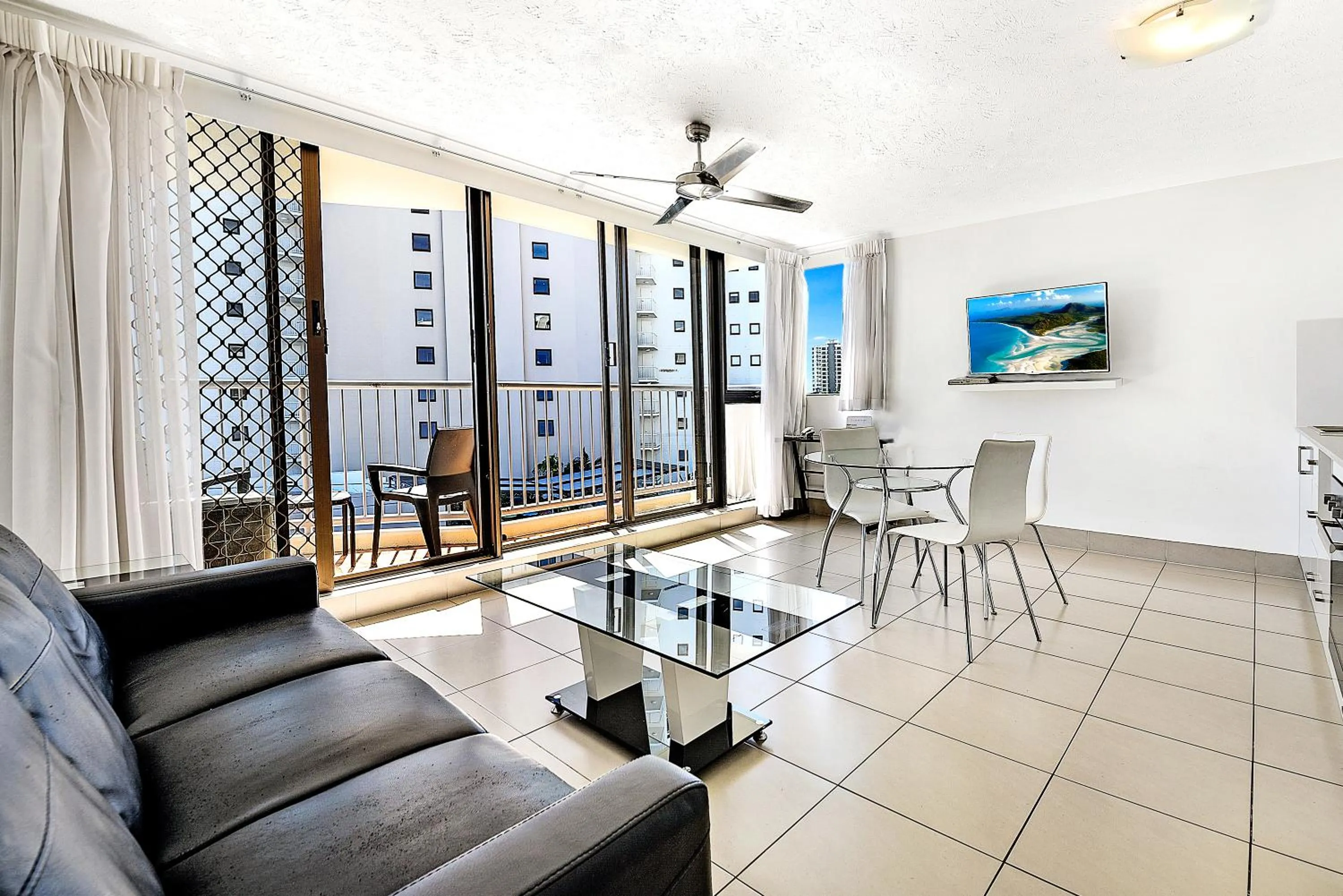 Broadbeach Travel Inn Apartments