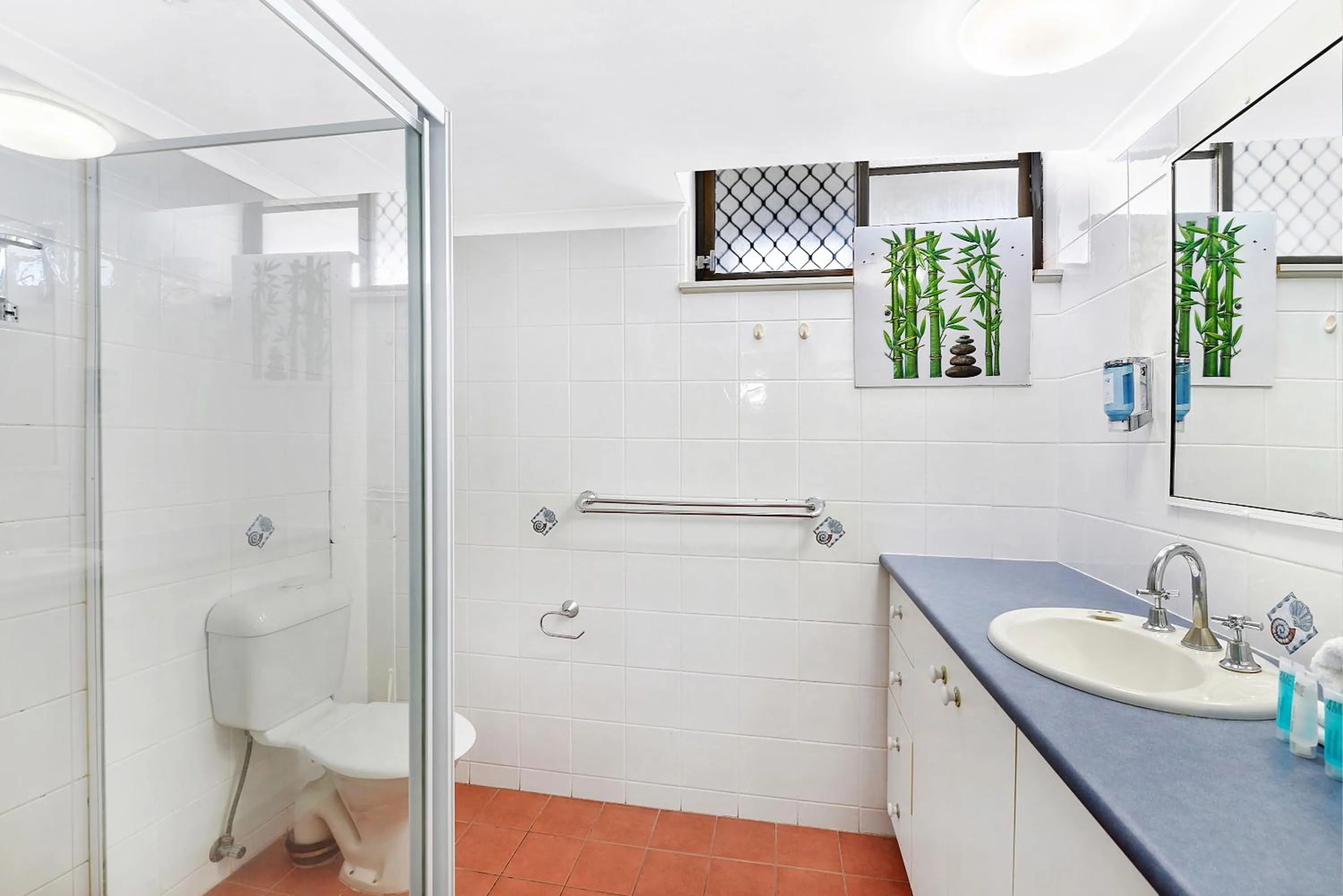 Broadbeach Travel Inn Apartments