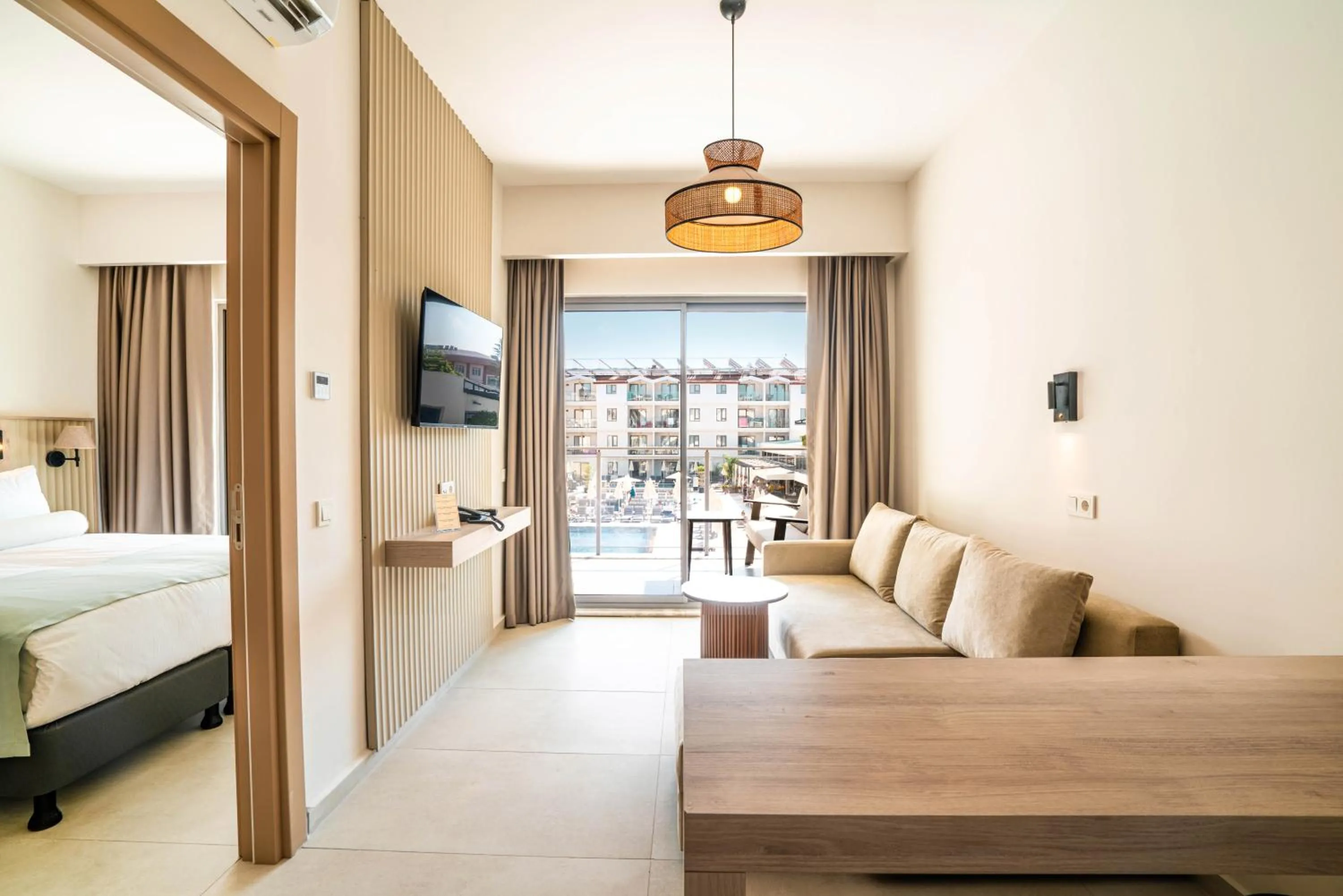 Victoria Princess Hotel
