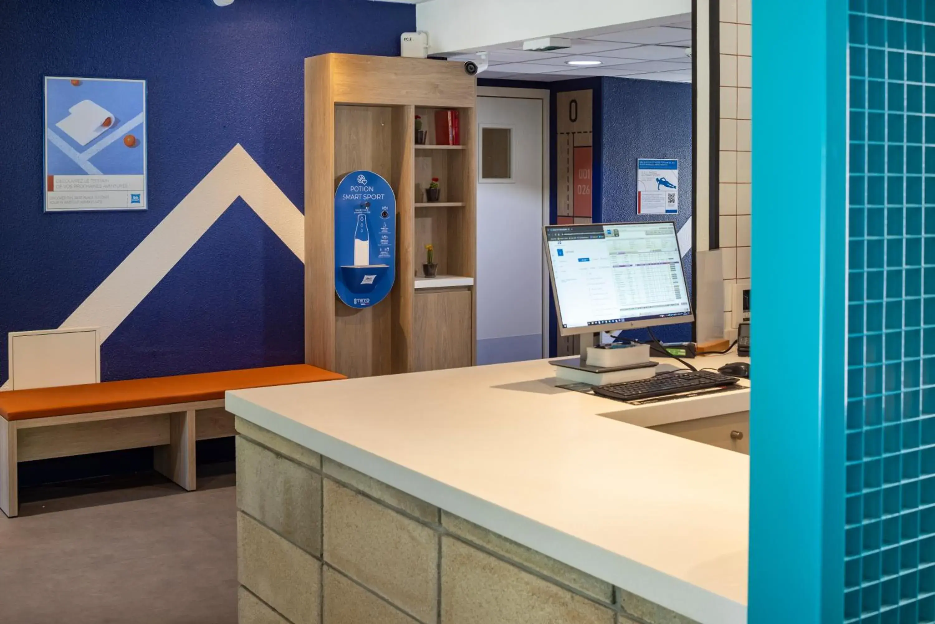 Lobby or reception in ibis budget Bourg en Bresse Lobby or reception in ibis budget Bourg en Bresse