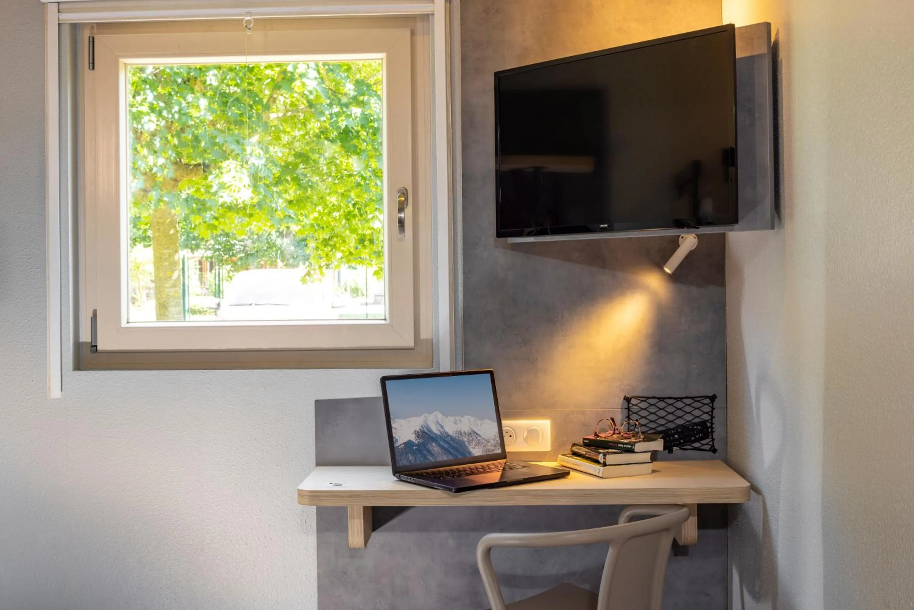 TV and multimedia in ibis budget Bourg en Bresse