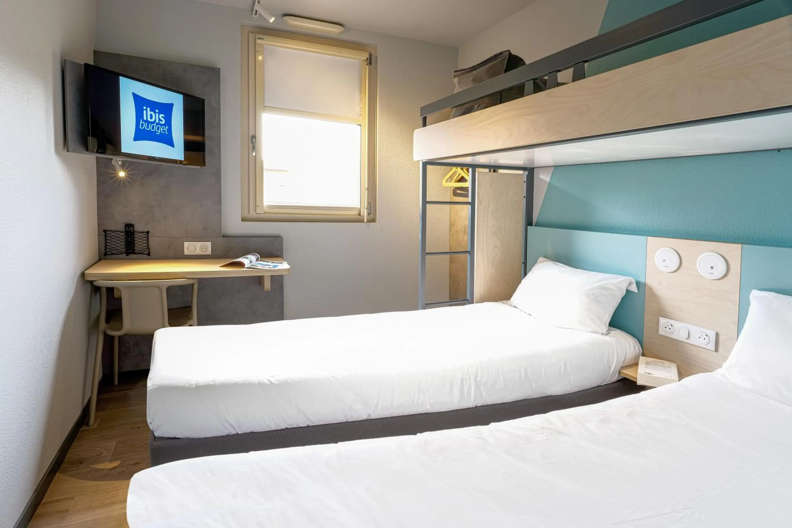 Bed in ibis budget Bourg en Bresse