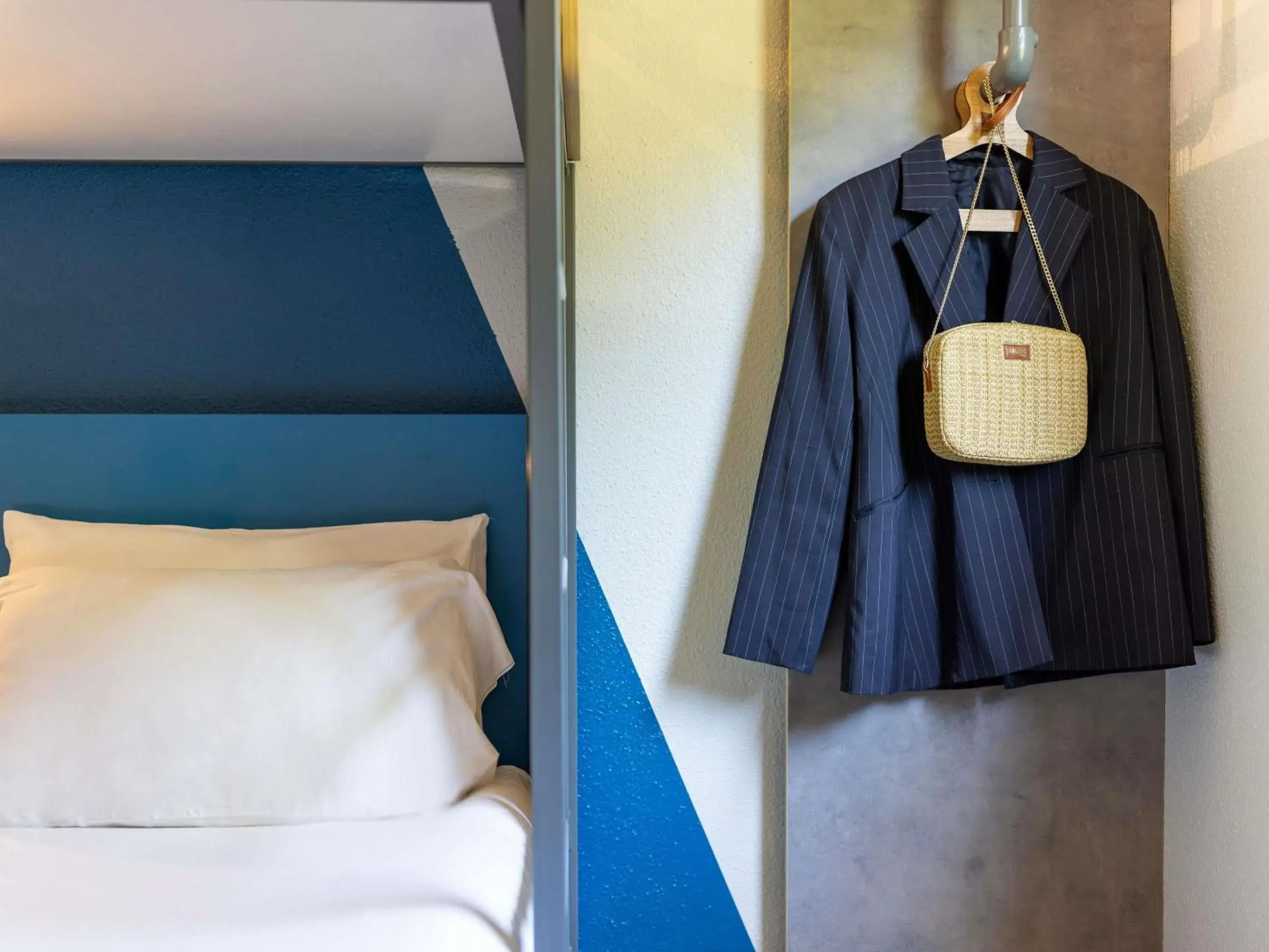 Property building, Bed in ibis budget Bourg en Bresse Property building, Bed in ibis budget Bourg en Bresse