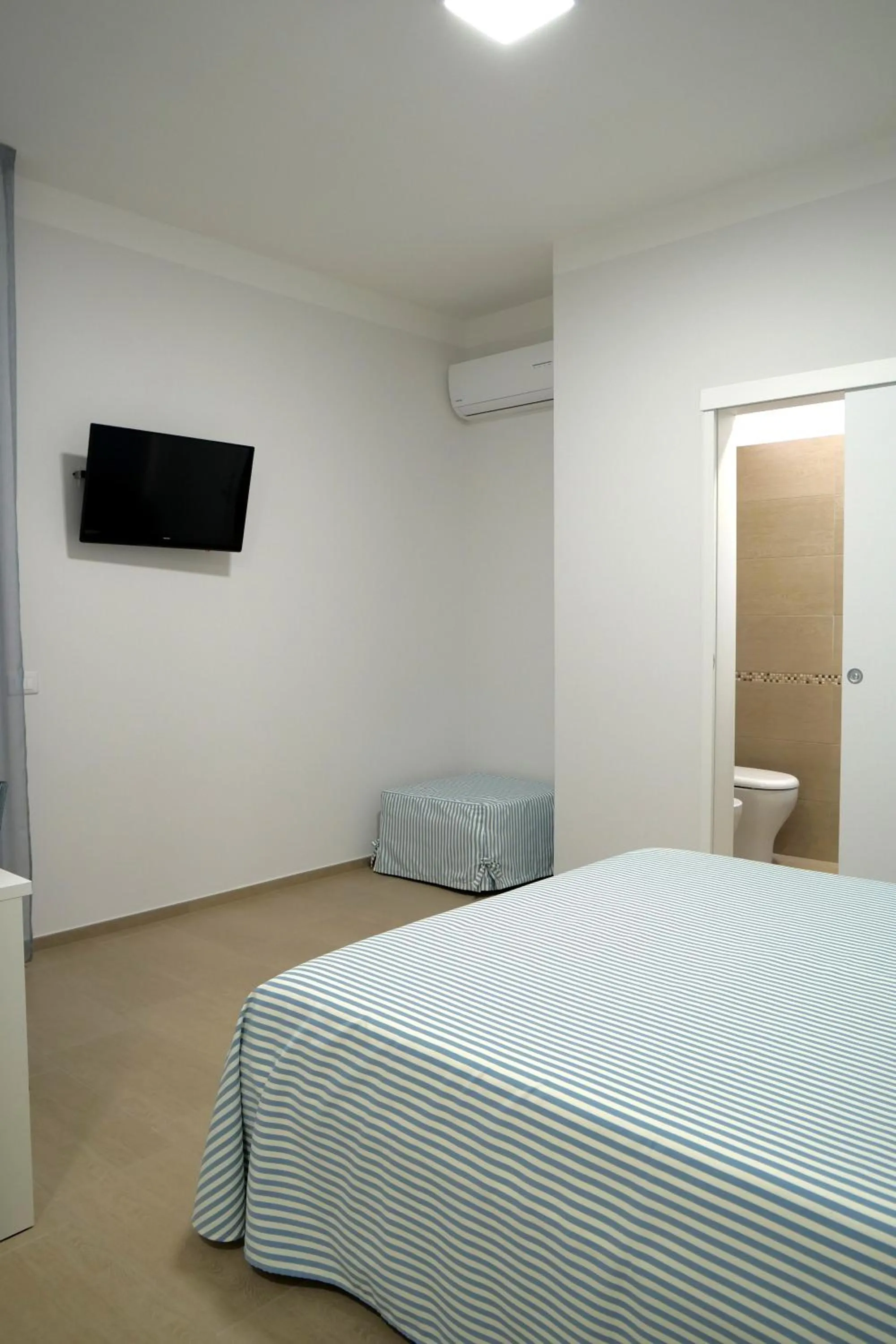 Photo of the whole room, Bed in Levante Salento