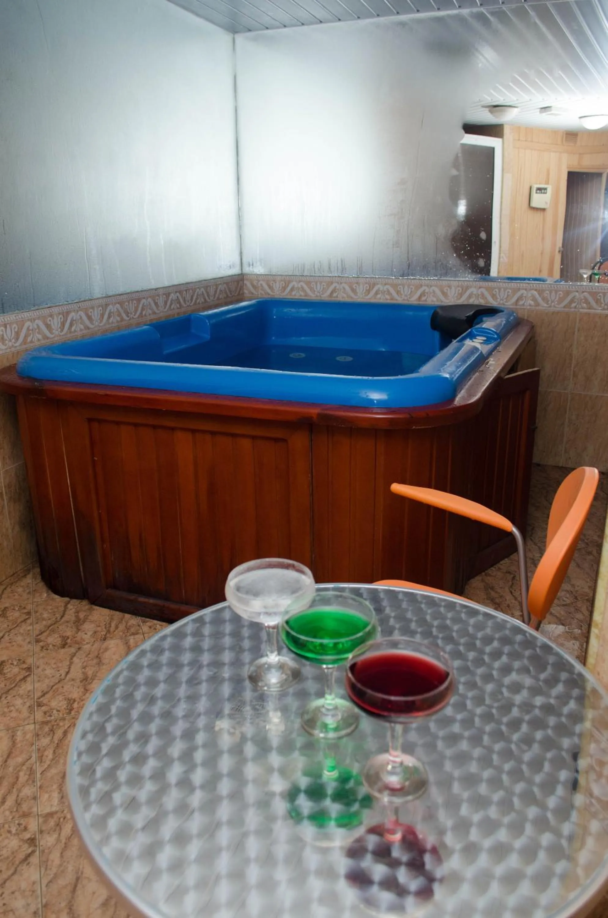 Hot Tub in Flagman Hotel