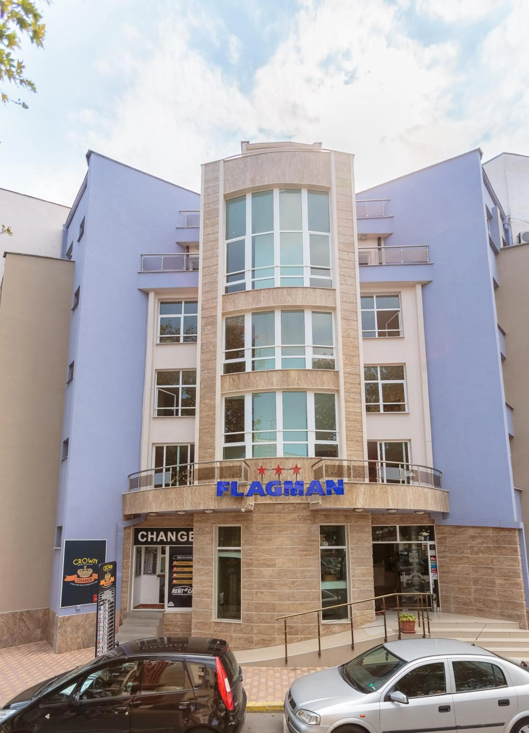 Facade/entrance in Flagman Hotel