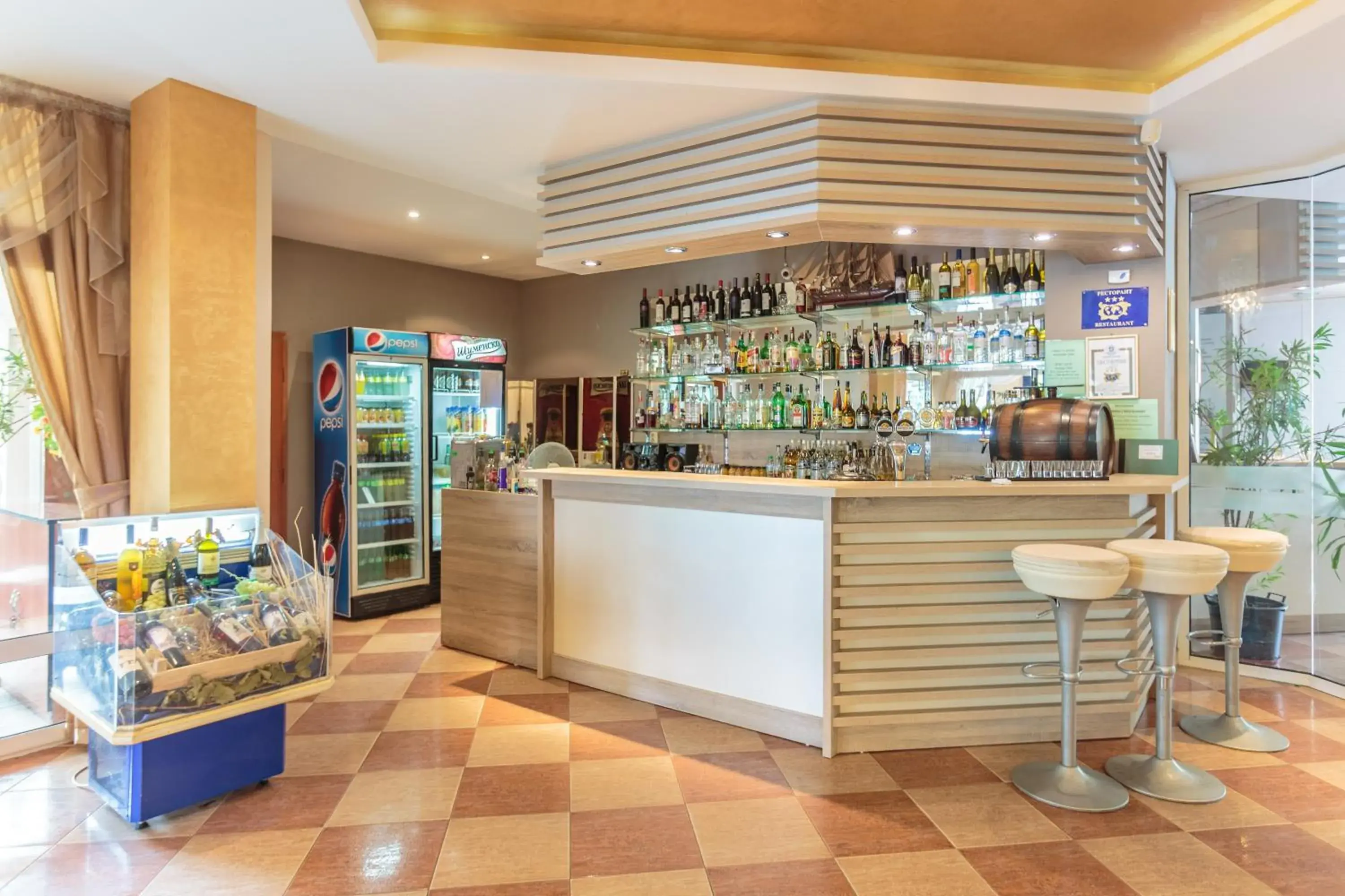 Restaurant/places to eat in Flagman Hotel Restaurant/places to eat in Flagman Hotel