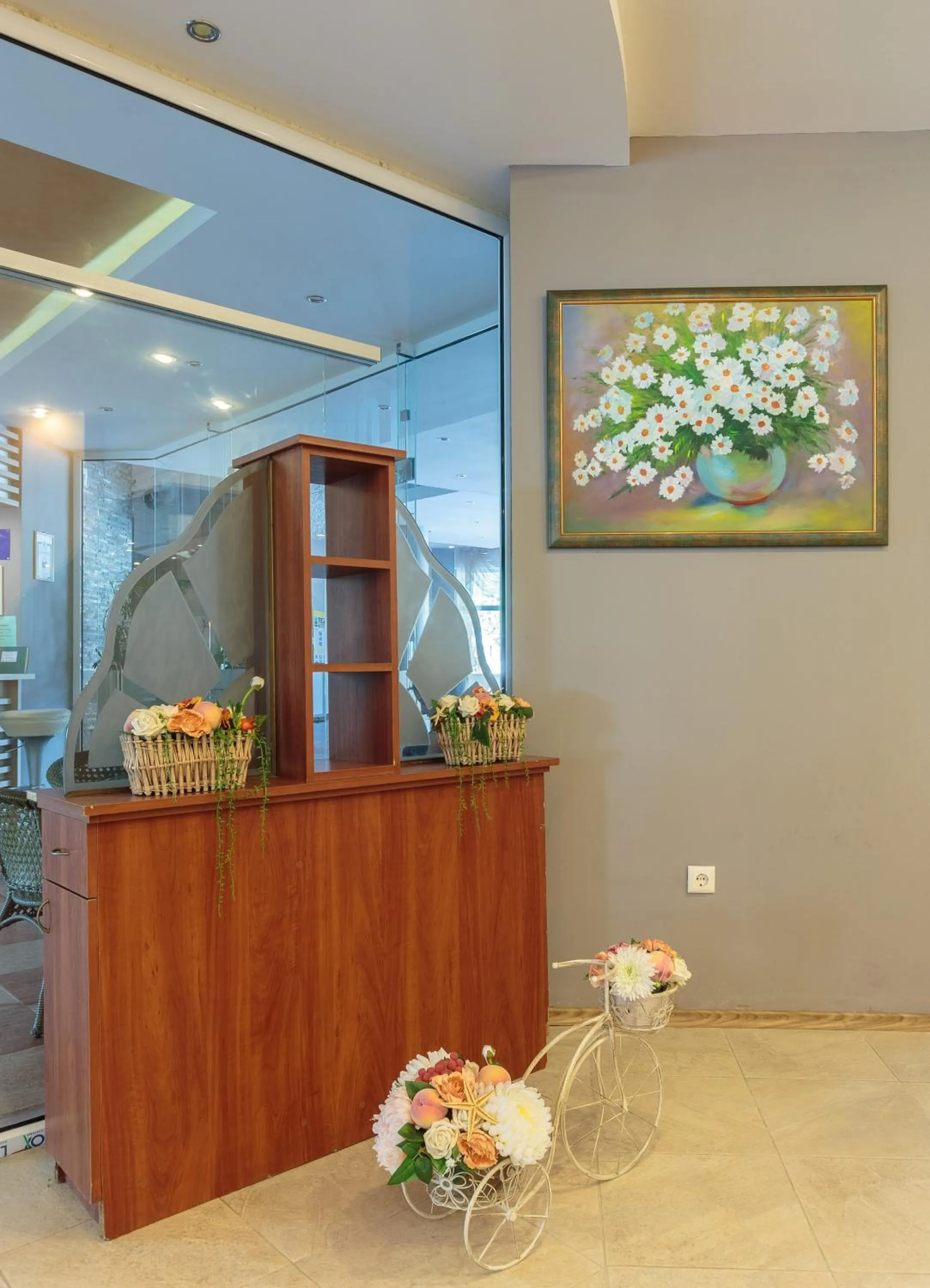 Restaurant/places to eat in Flagman Hotel