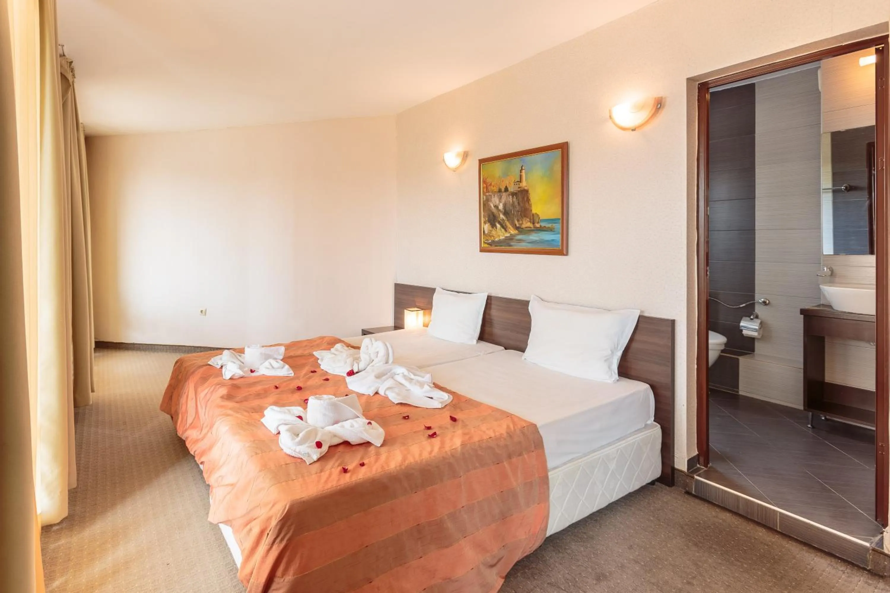 Bedroom, Bed in Flagman Hotel