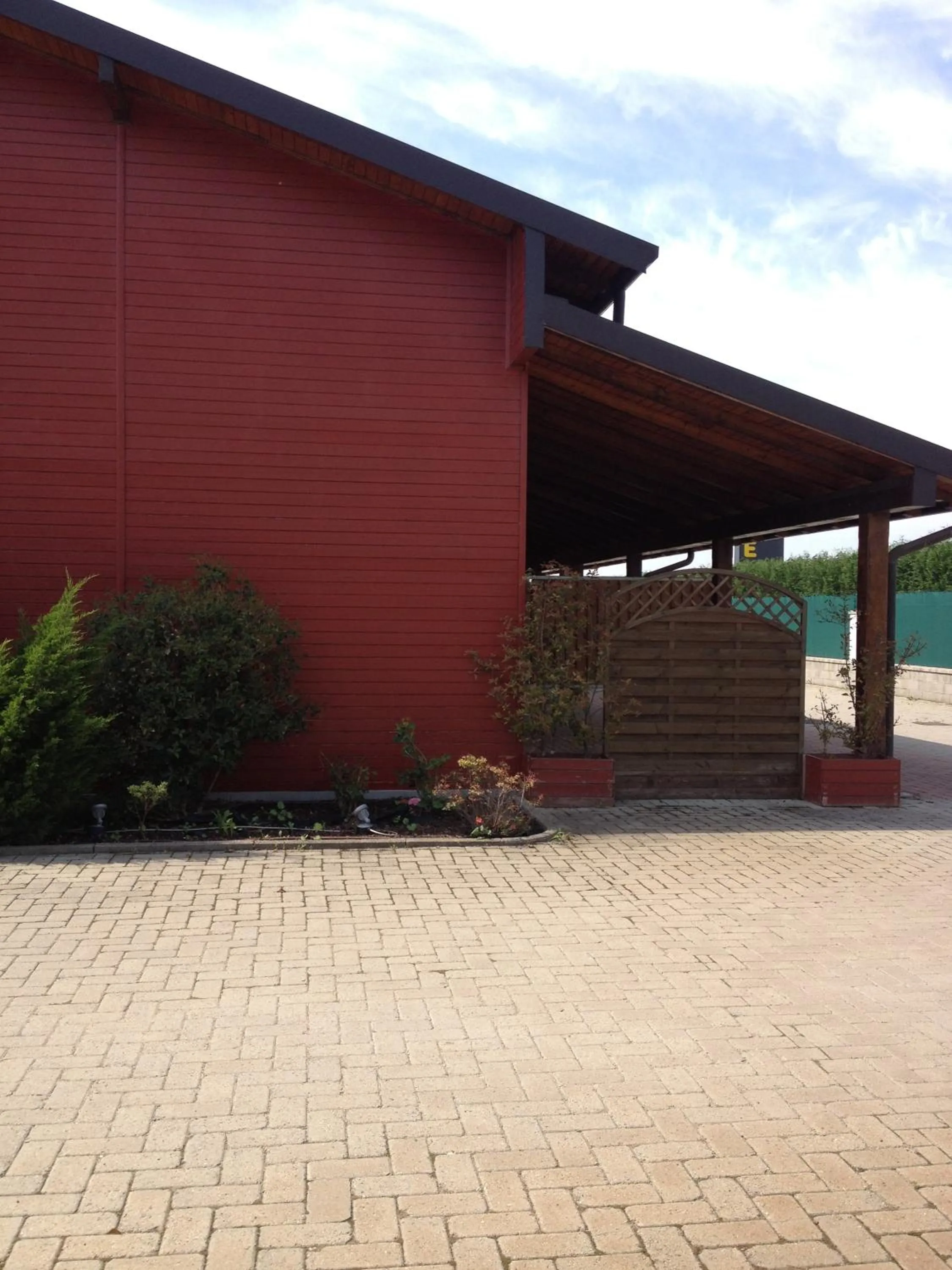 Day in Motel 7 Laghi