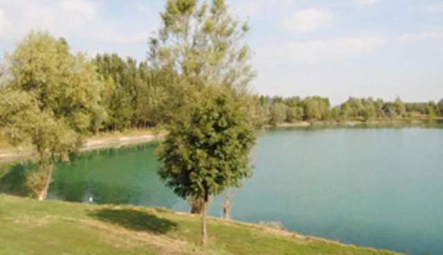 Day in Motel 7 Laghi