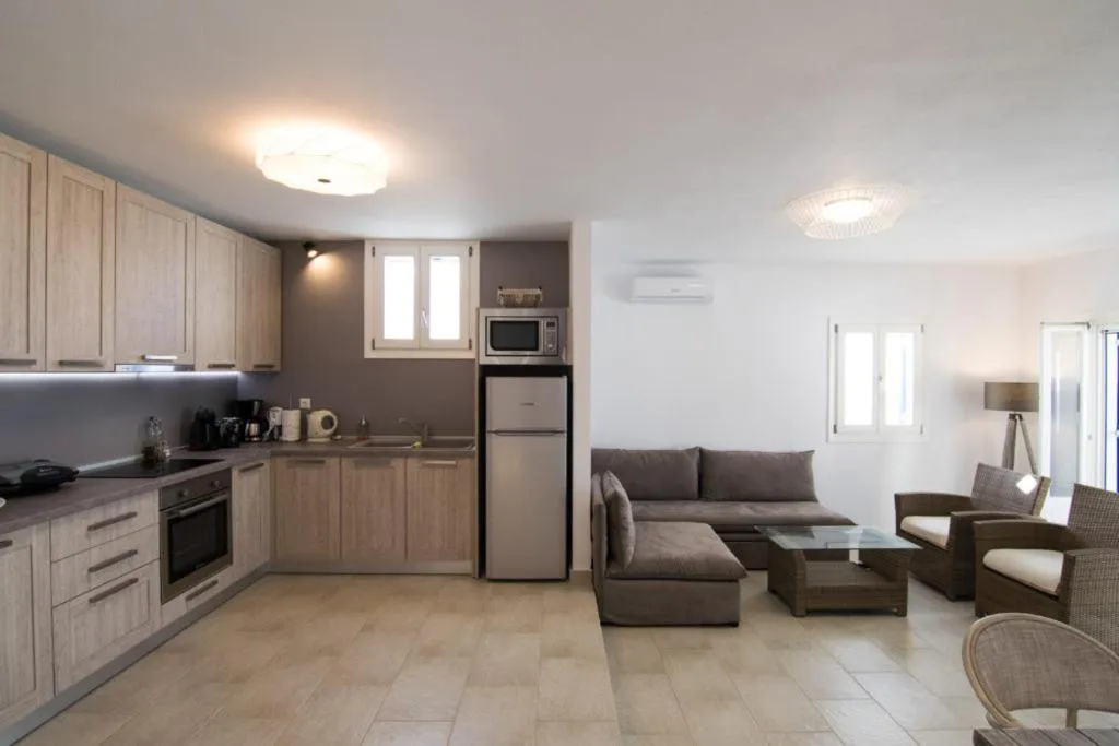 Kitchen or kitchenette in Apricot and Sea Luxury Villas