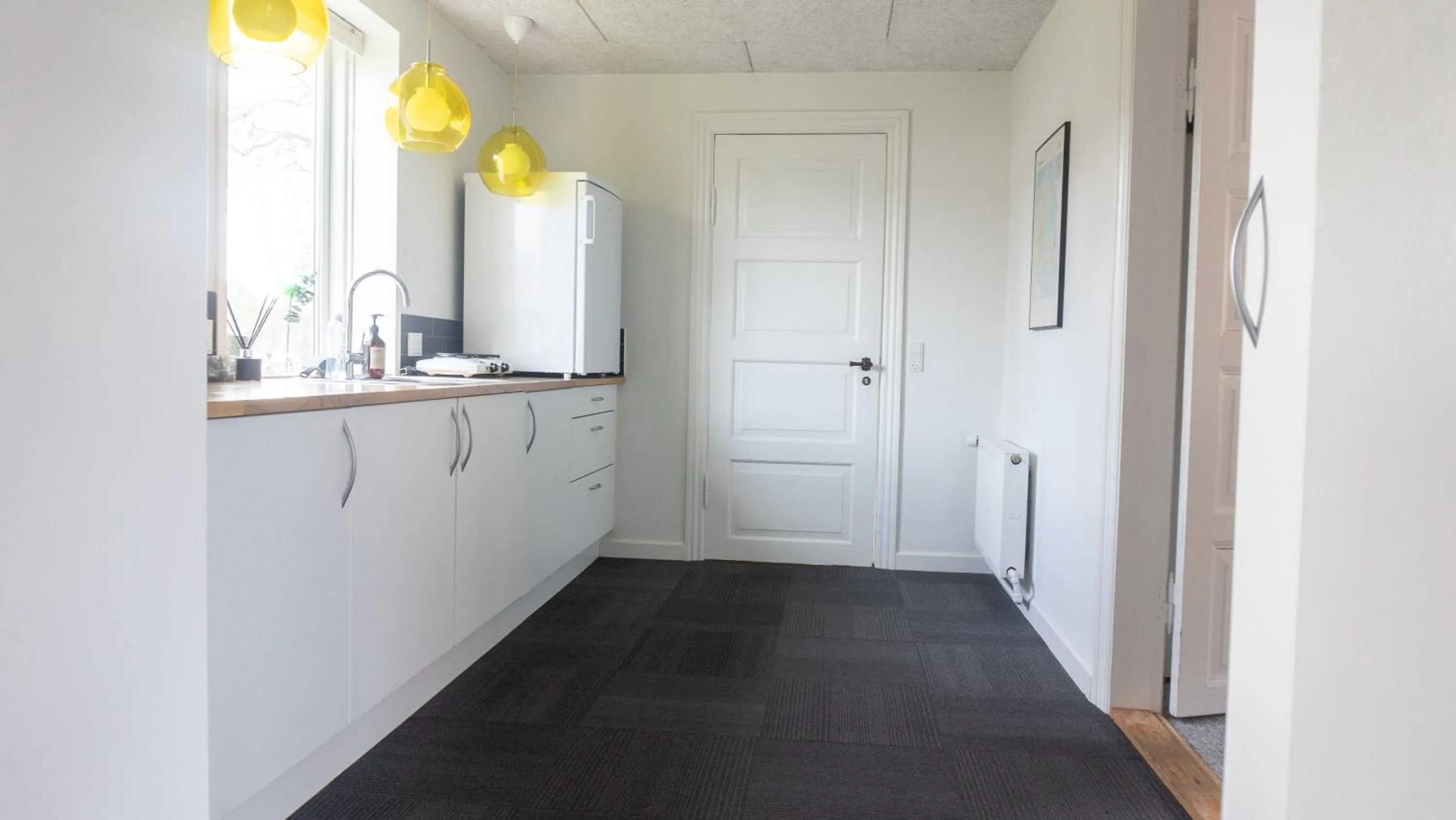 Kitchen or kitchenette in Hotel Smedegaarden