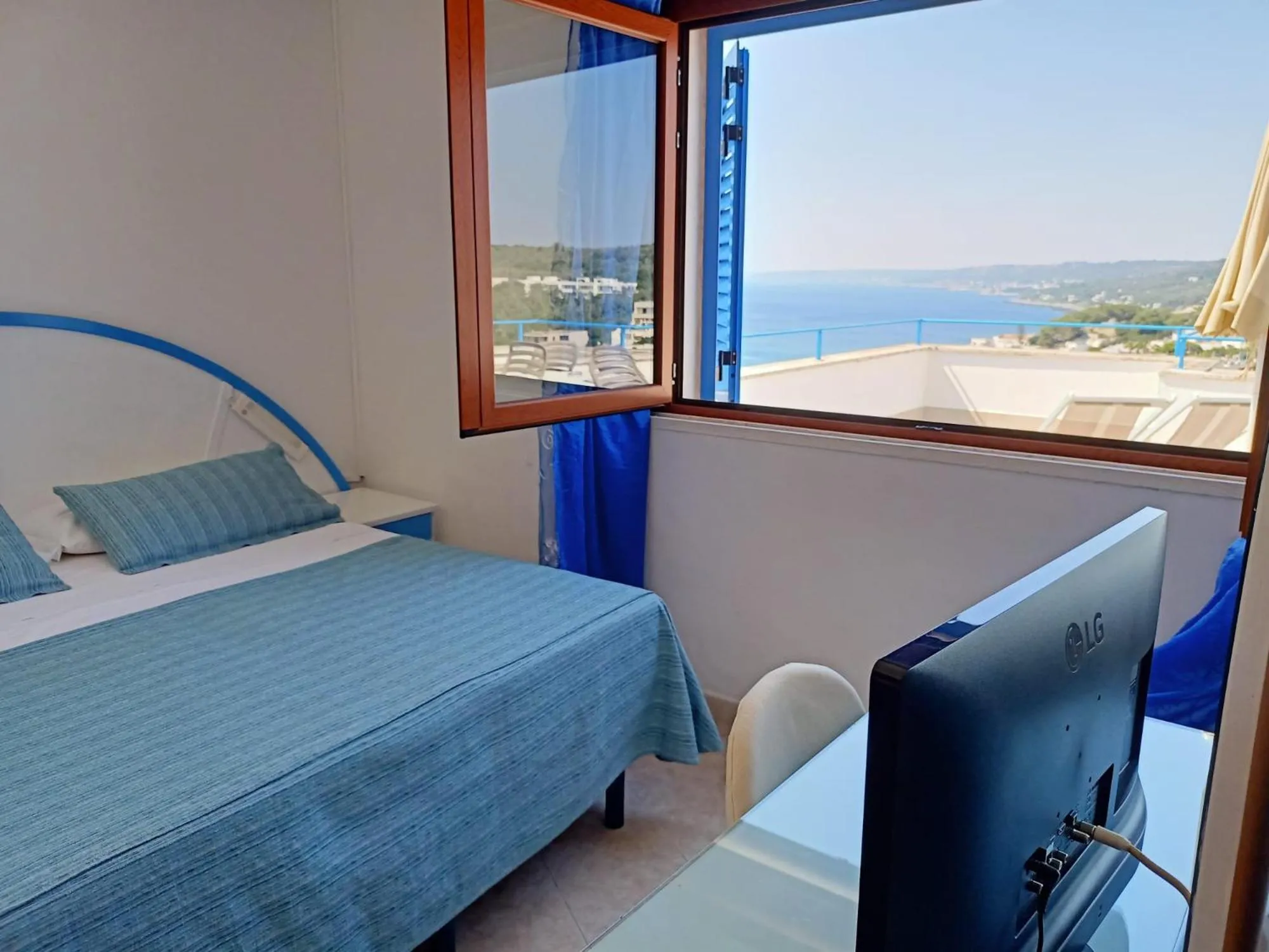 Bedroom, Bed in Hotel Degli Ulivi