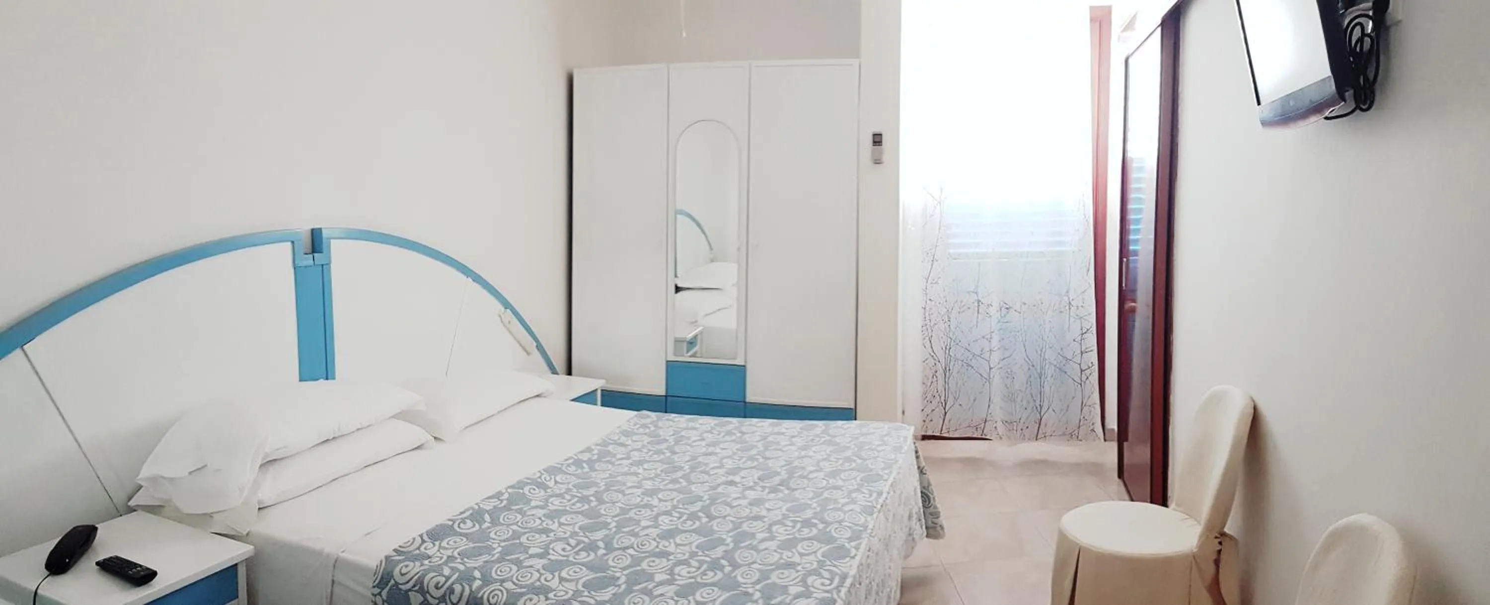 Bed in Hotel Degli Ulivi