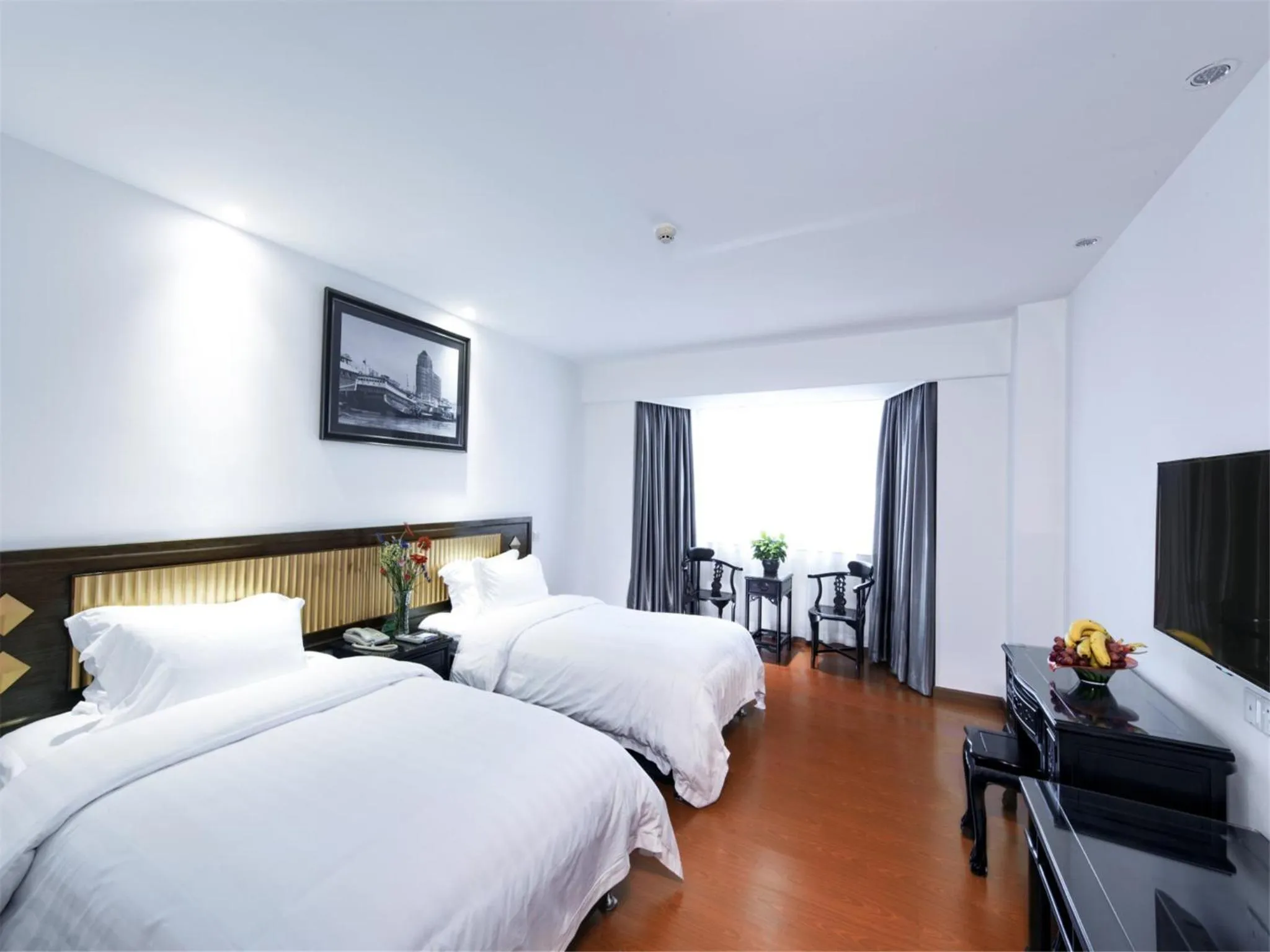 Bedroom in Zhuhai Special Economic Zone Hotel