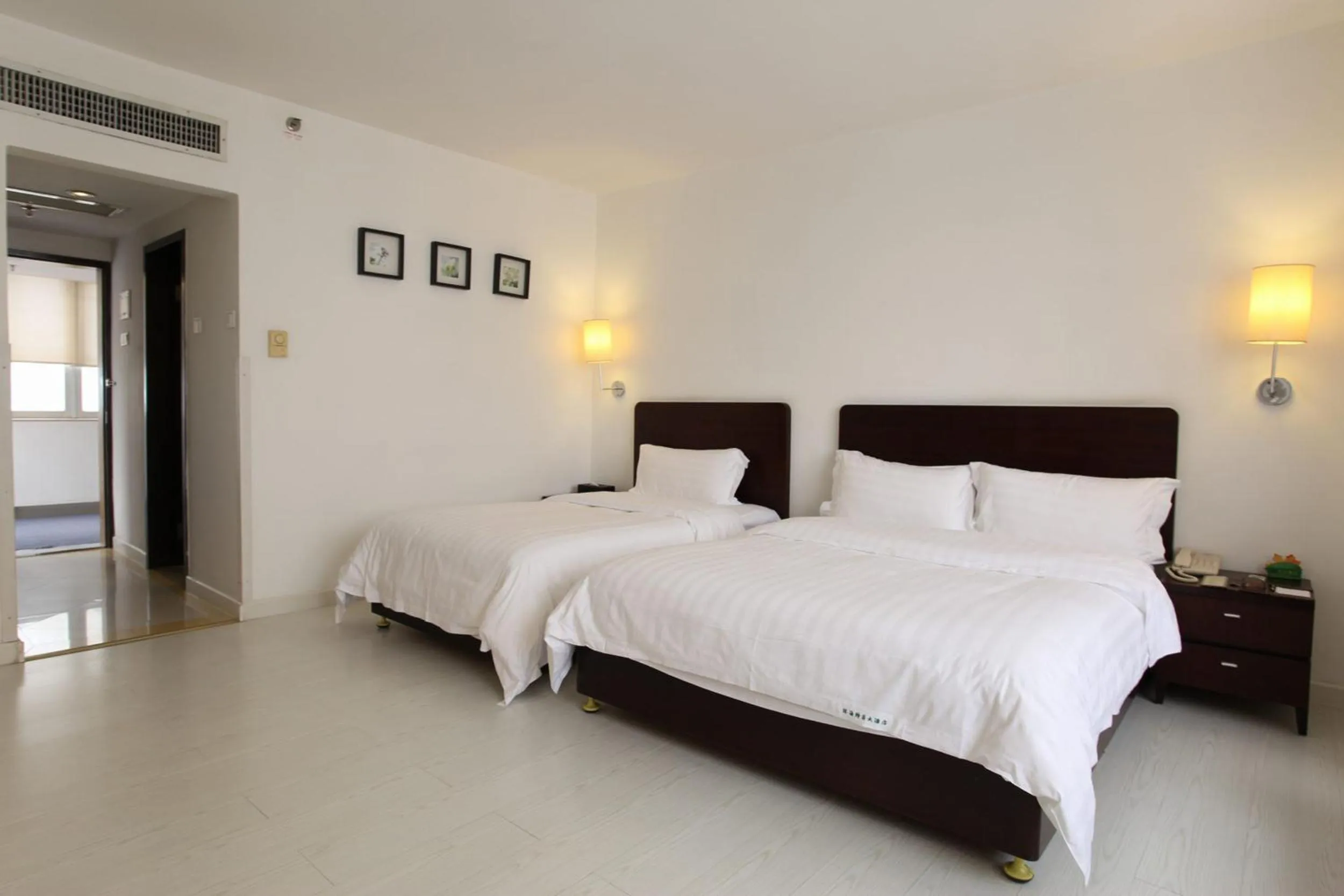 bunk bed in Zhuhai Special Economic Zone Hotel