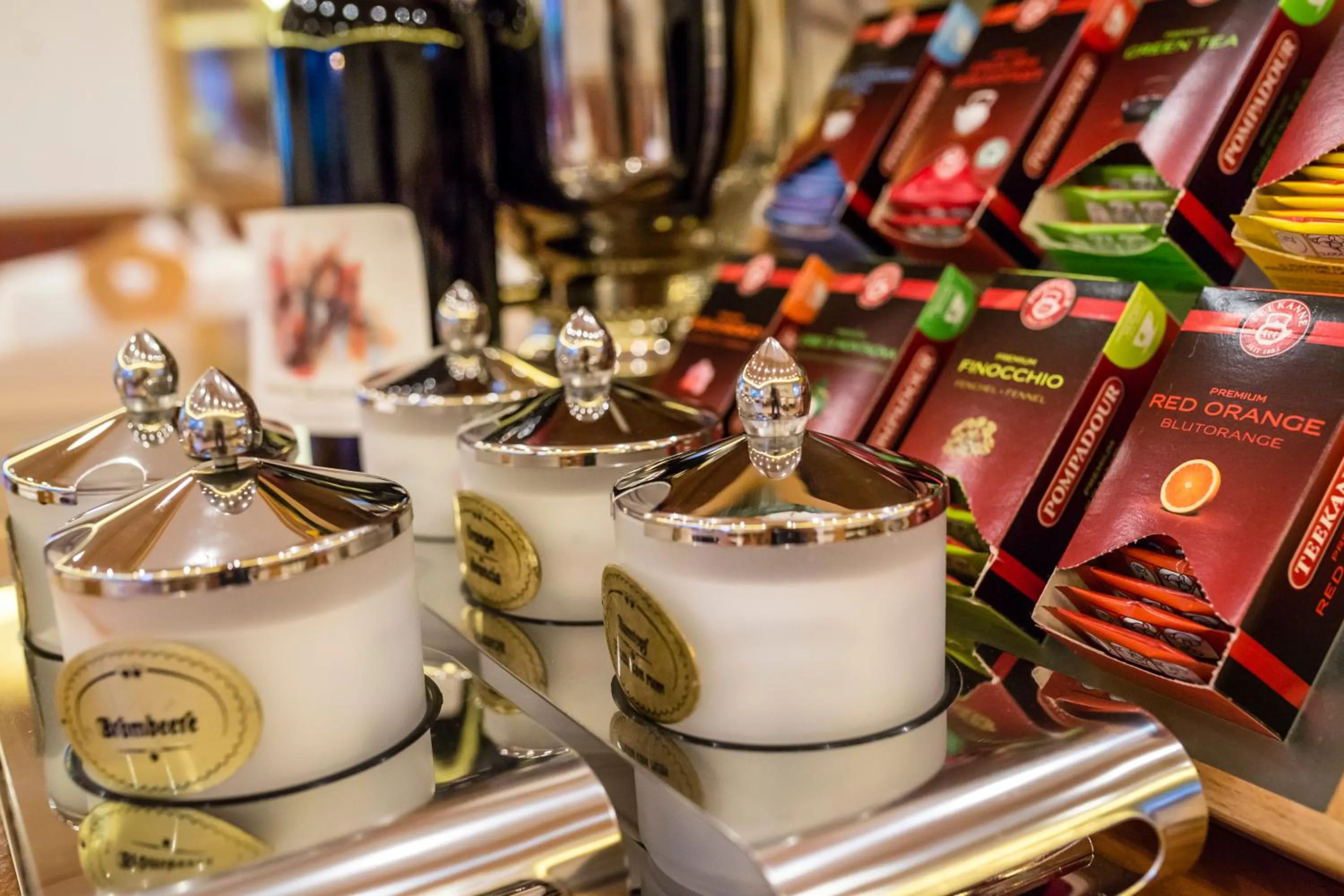 Continental breakfast in Hotel La Pineta